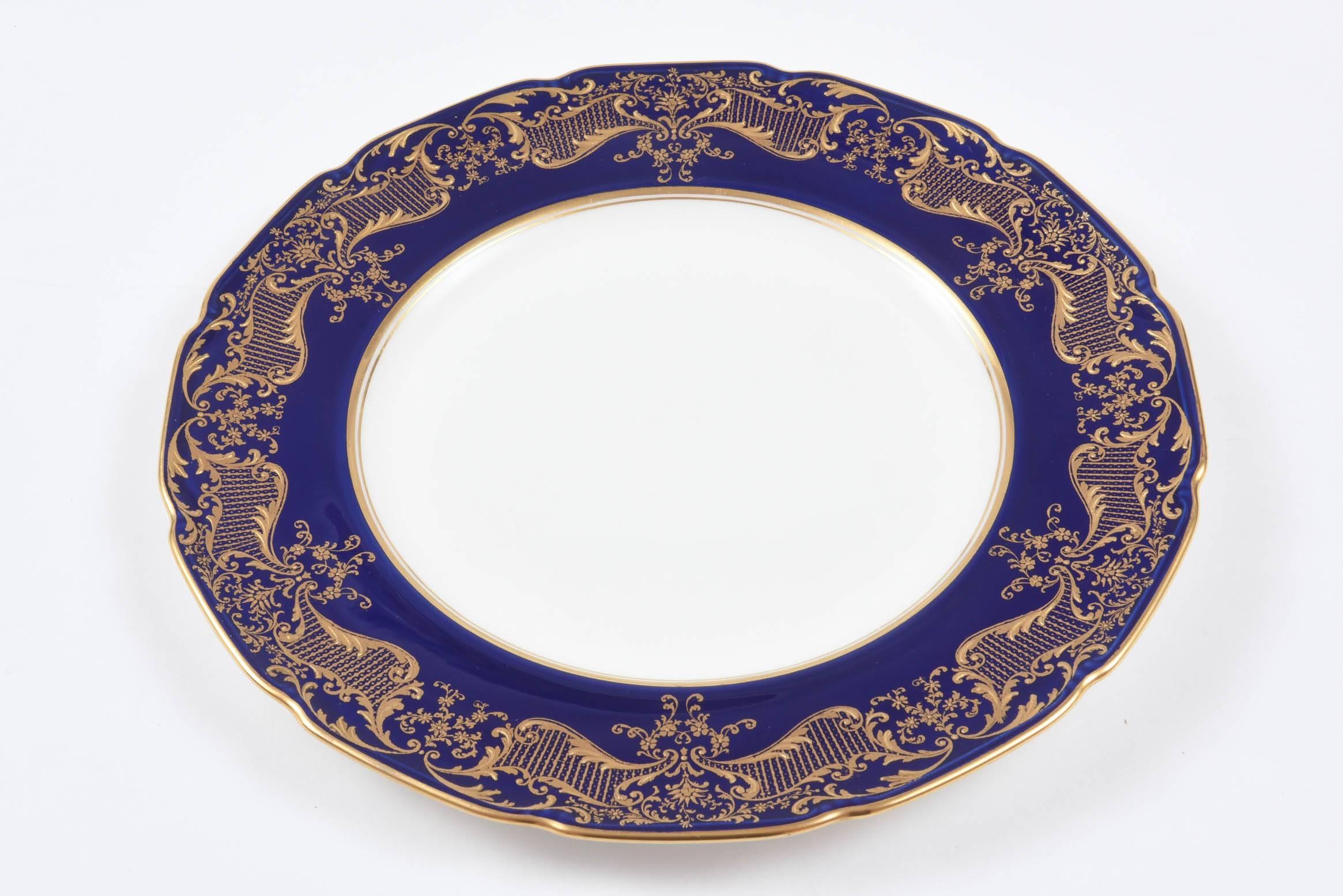 dinner plates with raised edges