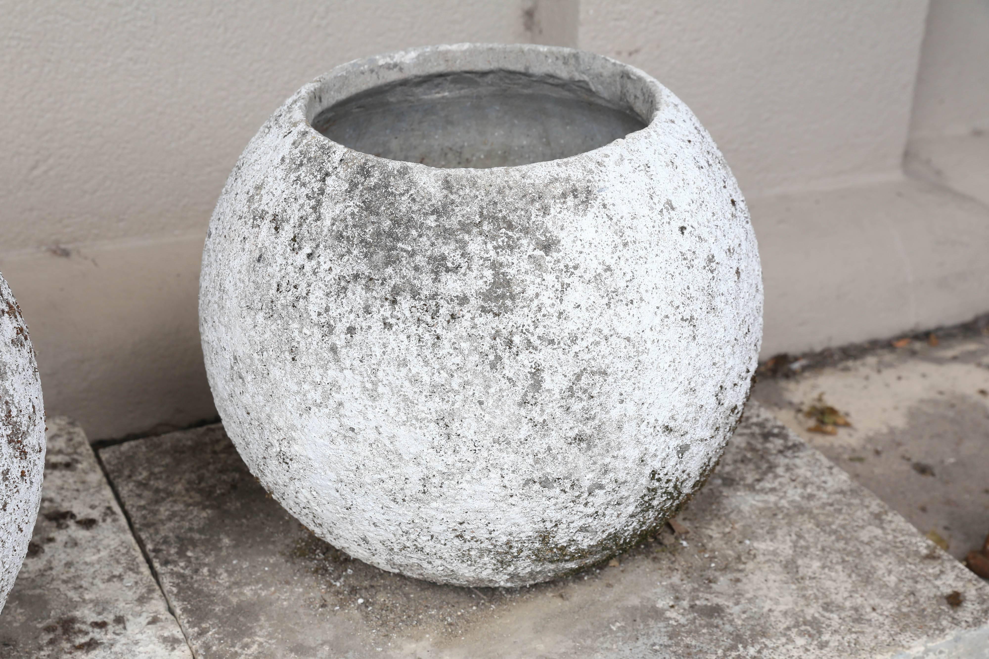 Midcentury French Cast Stone Sphere Planter Trio In Distressed Condition In Houston, TX