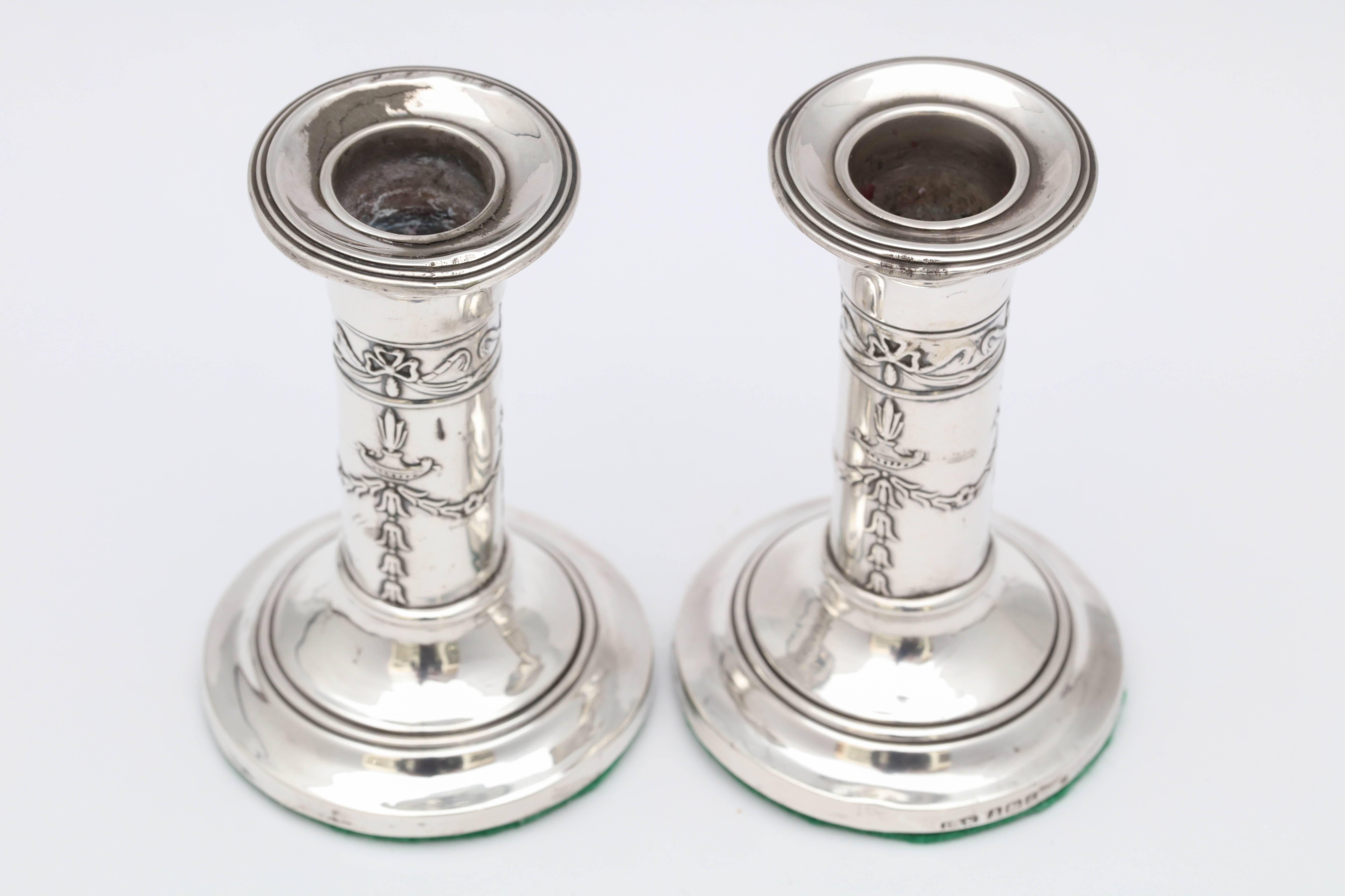 Pair of Small Edwardian Sterling Silver Candlesticks 3