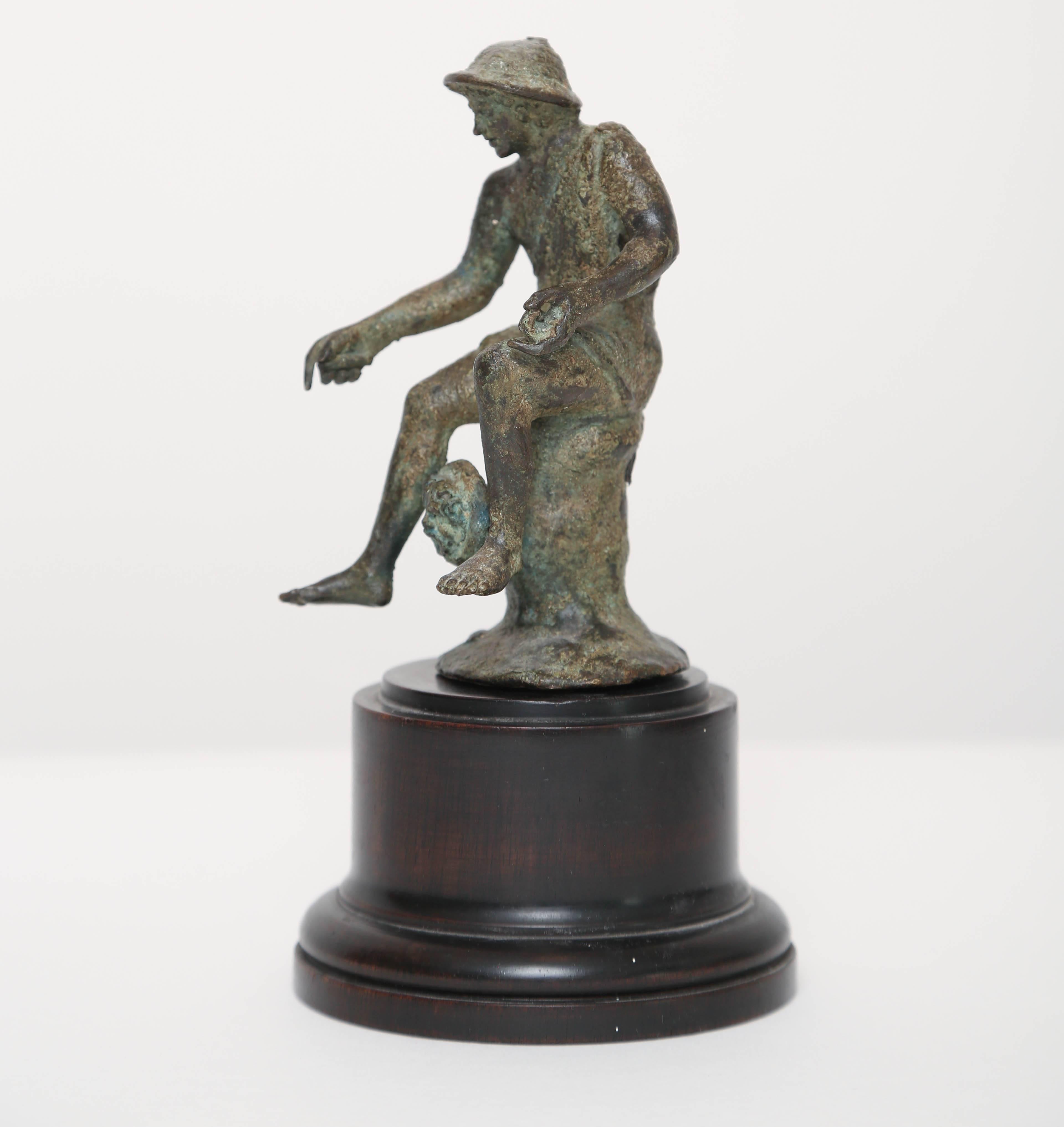 Moulage Sculpture en bronze d'un pêcheur, d'après l'Antiquité romaine, trouvée à Pompéi en vente