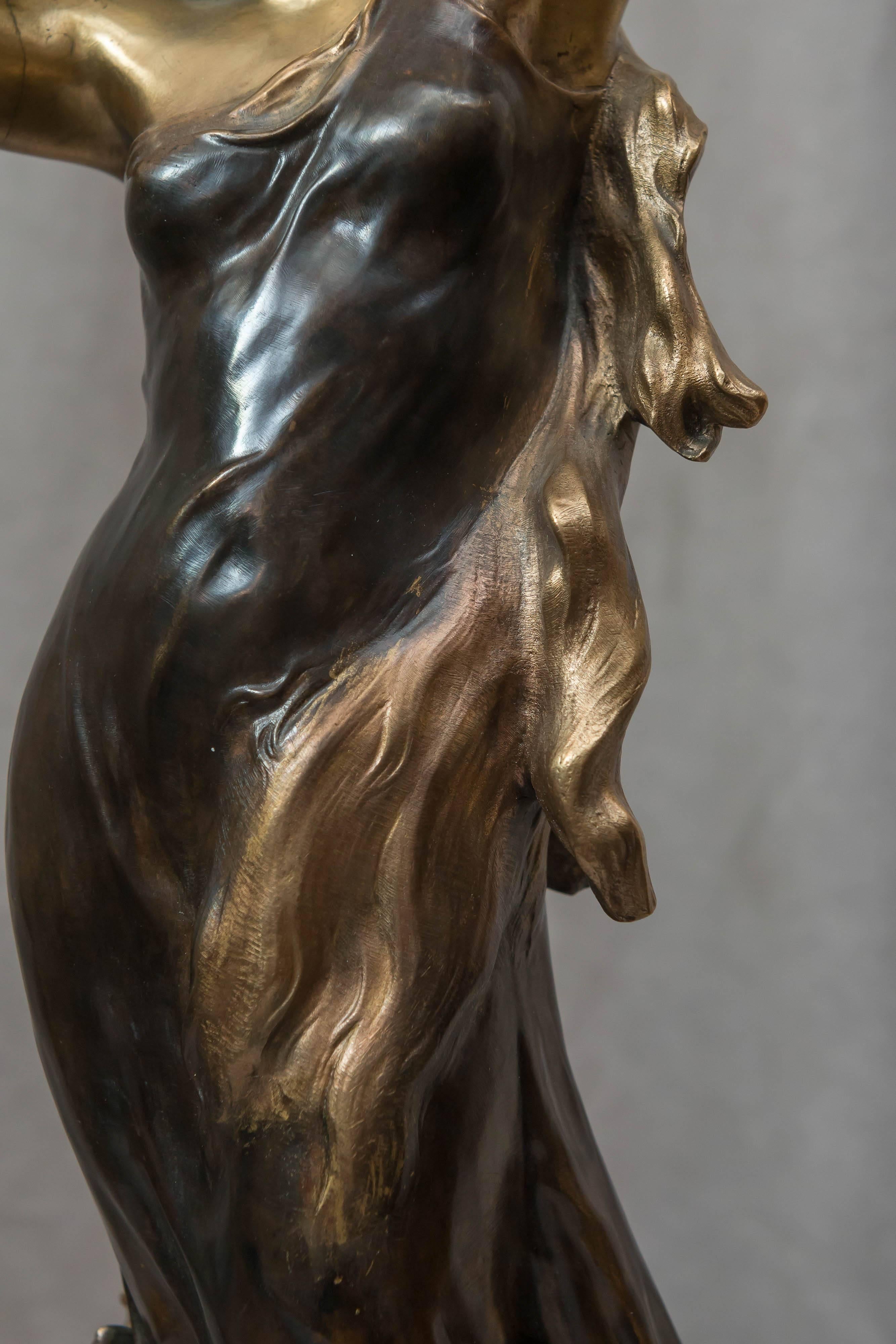 French Art Nouveau Bronze Figure of a Young Woman For Sale