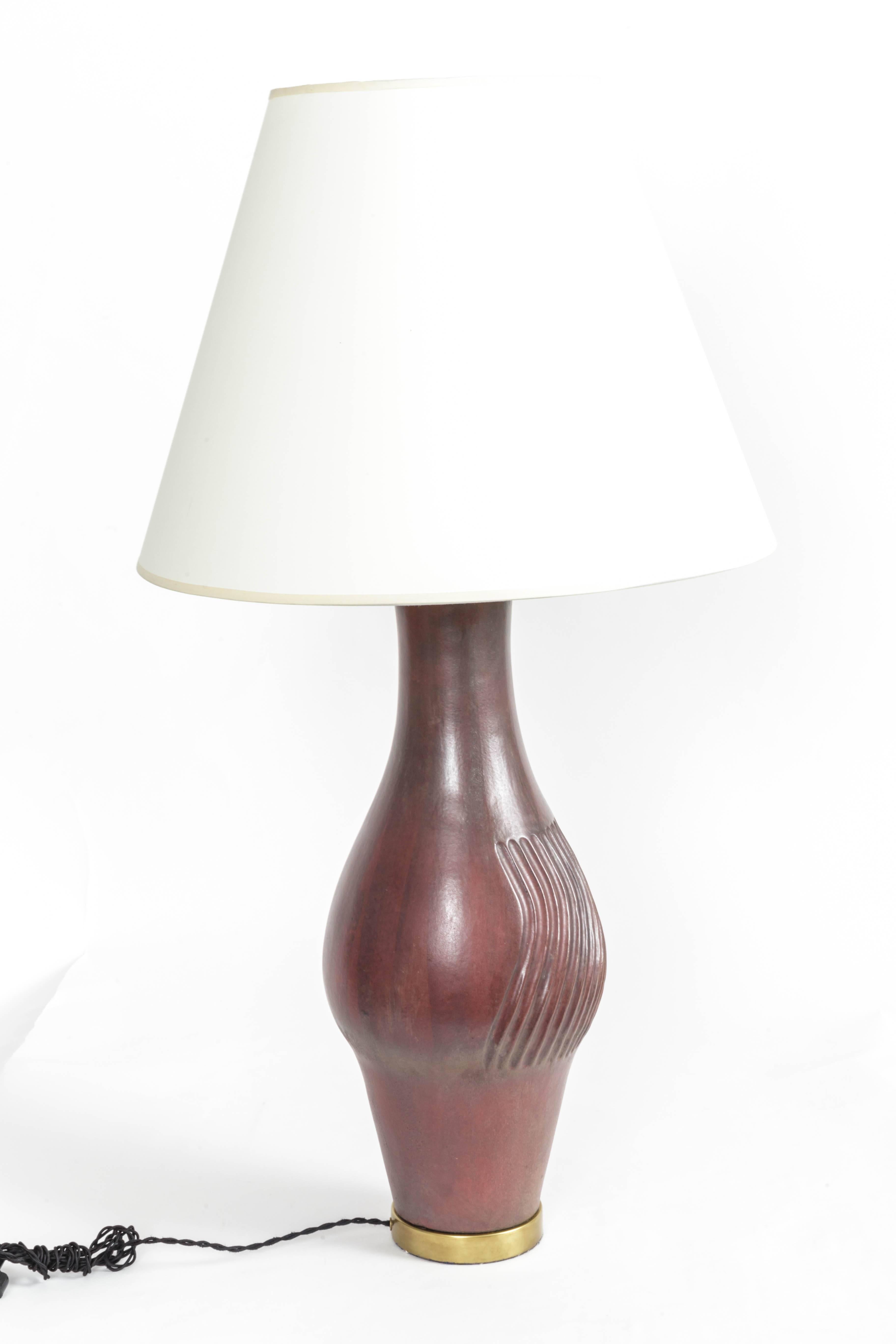 Deep Red Ceramic and Brass Table Lamp by Marcello Fantoni, Italy, circa 1958 In Good Condition In New York City, NY