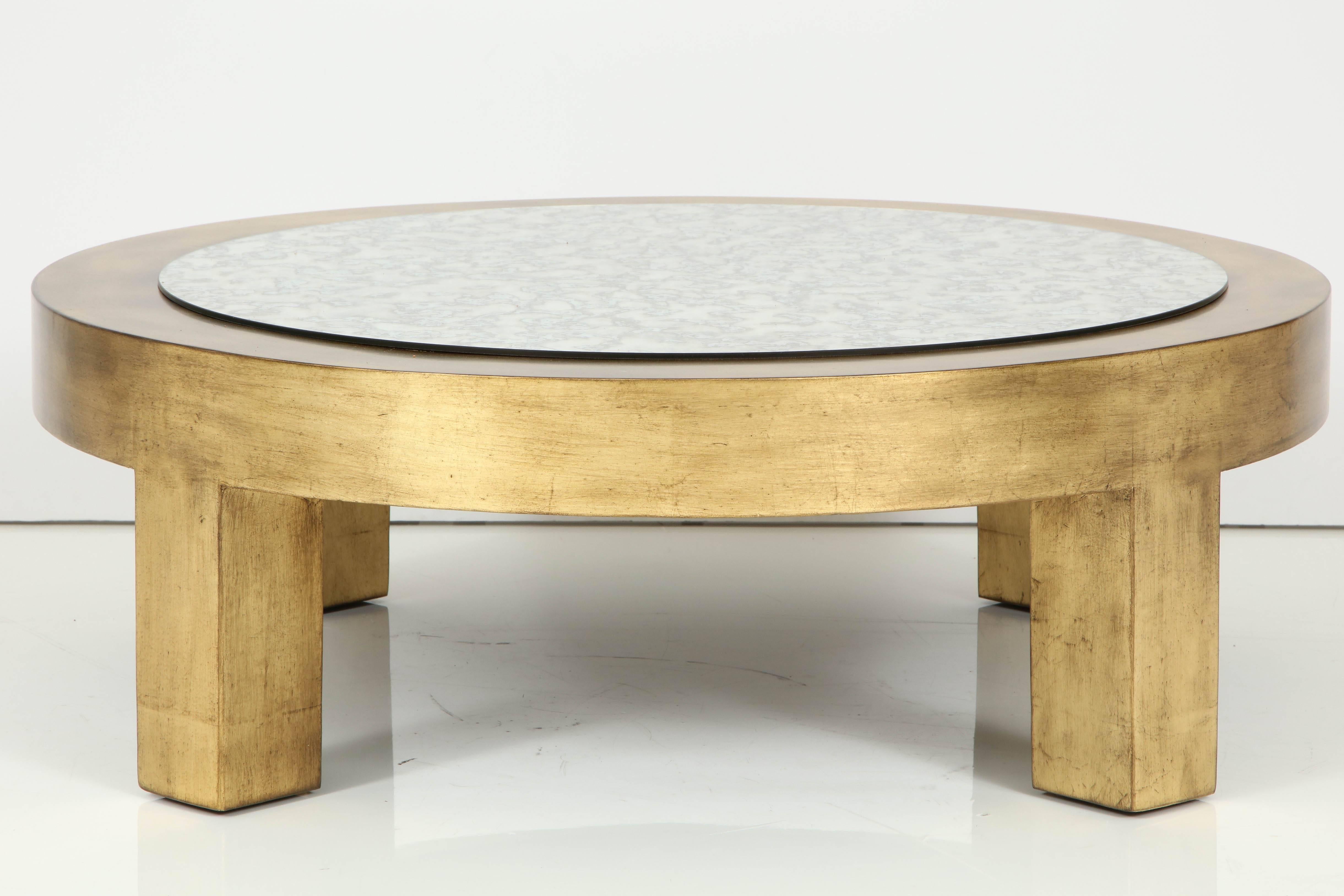 Américain Table basse en feuilles d'or de James Mont, signée en vente