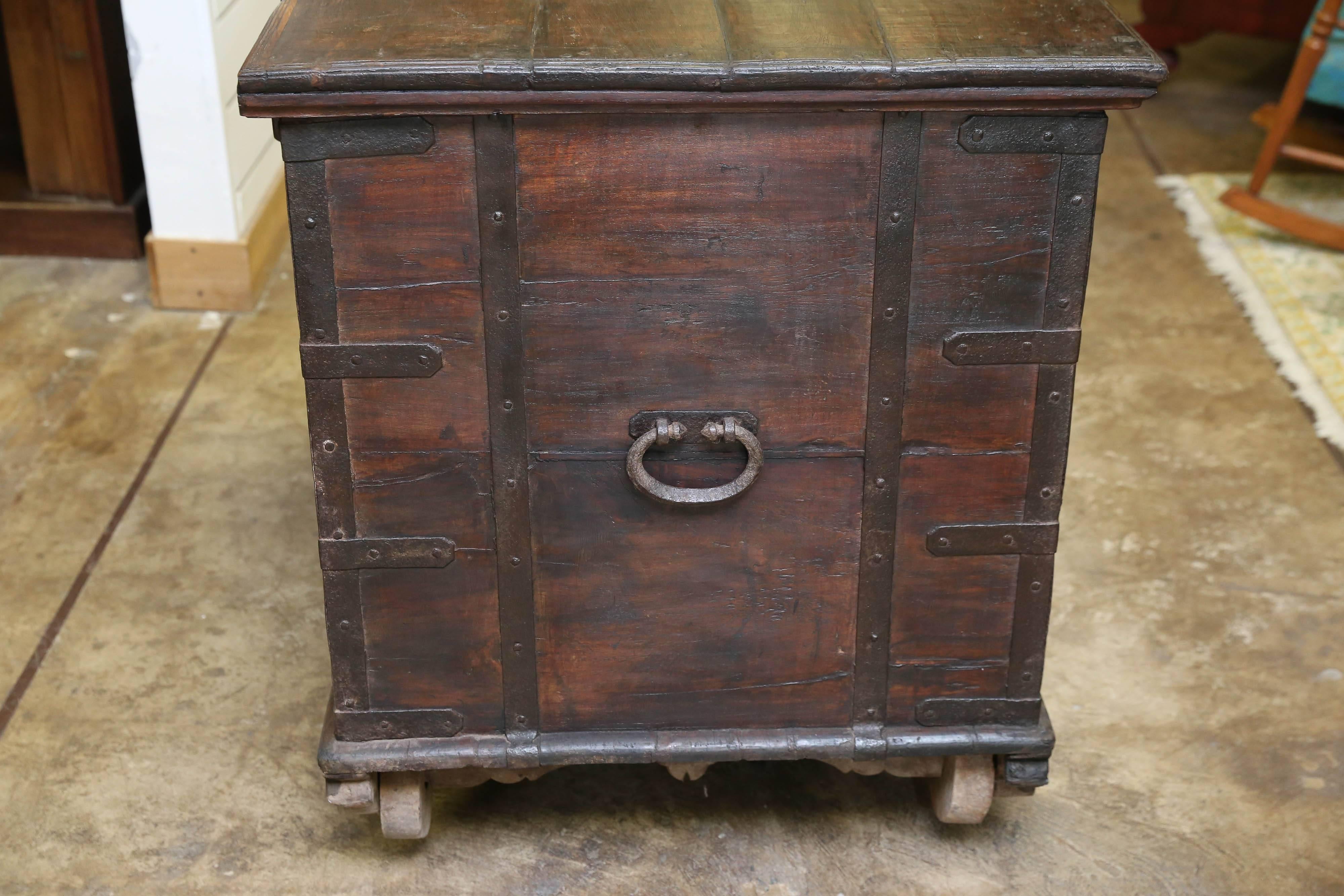 Anglo Raj 200 Years Old Solid Teakwood Dowry Chest from Goa, India For Sale