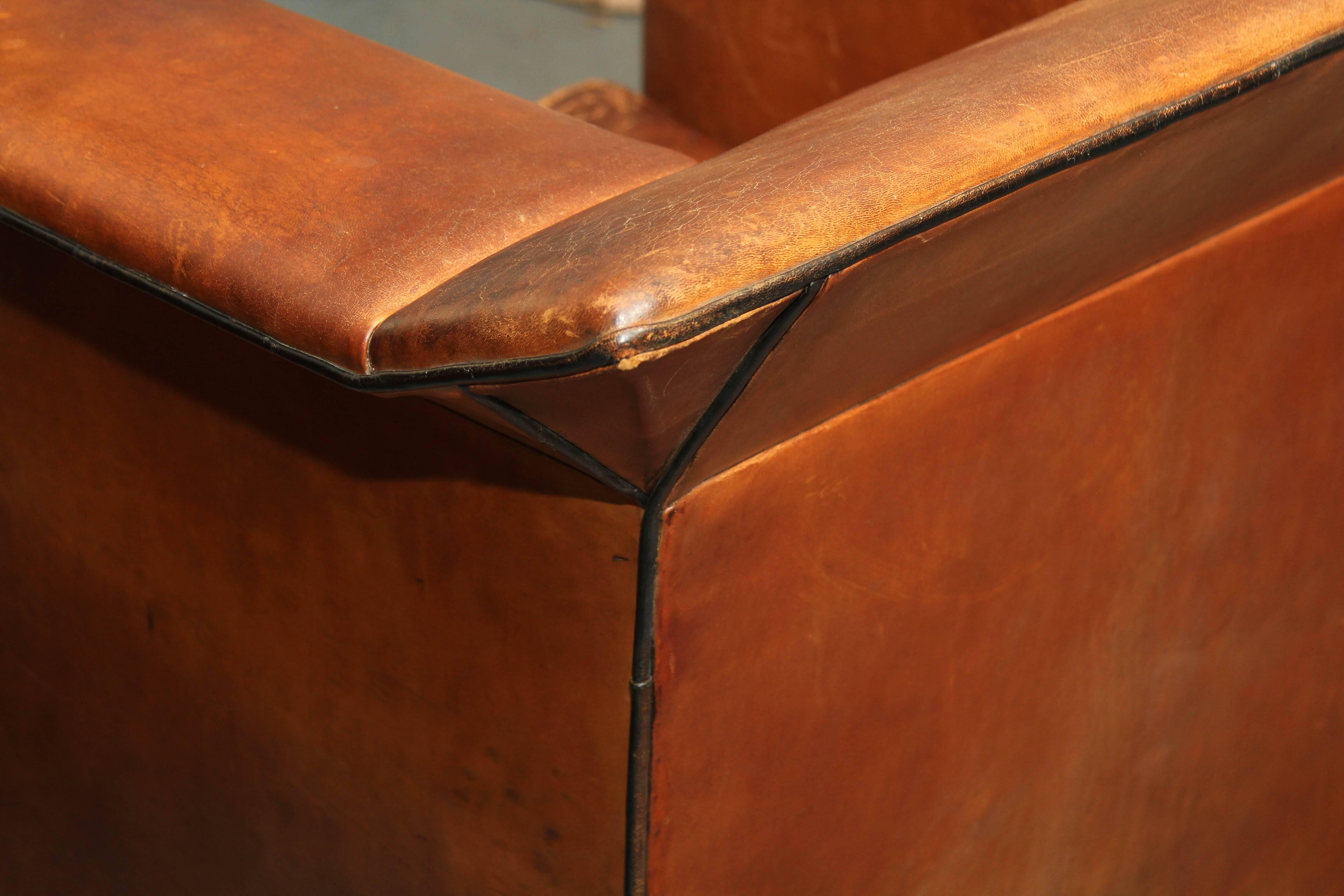 Pair of European Art Deco Even-Arm Club Chairs in Caramel Leather 1