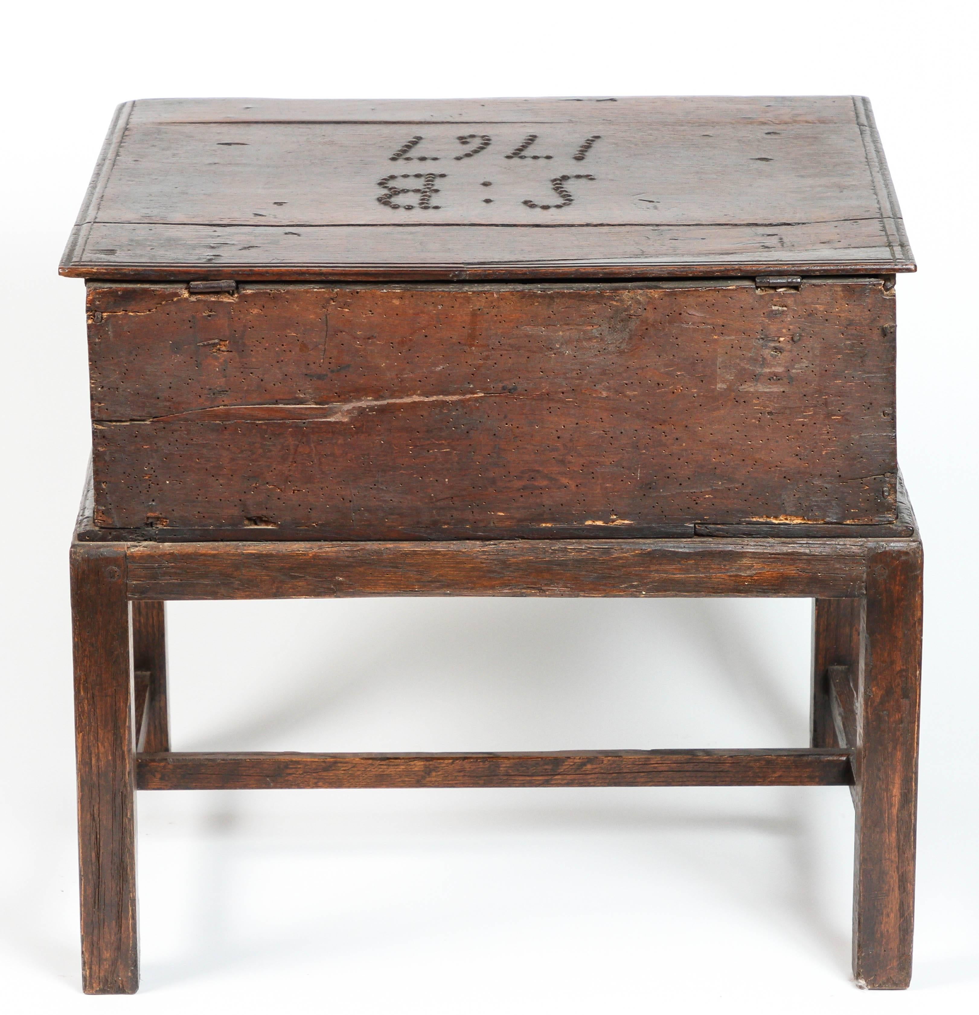 18th Century English Bible Box For Sale 3