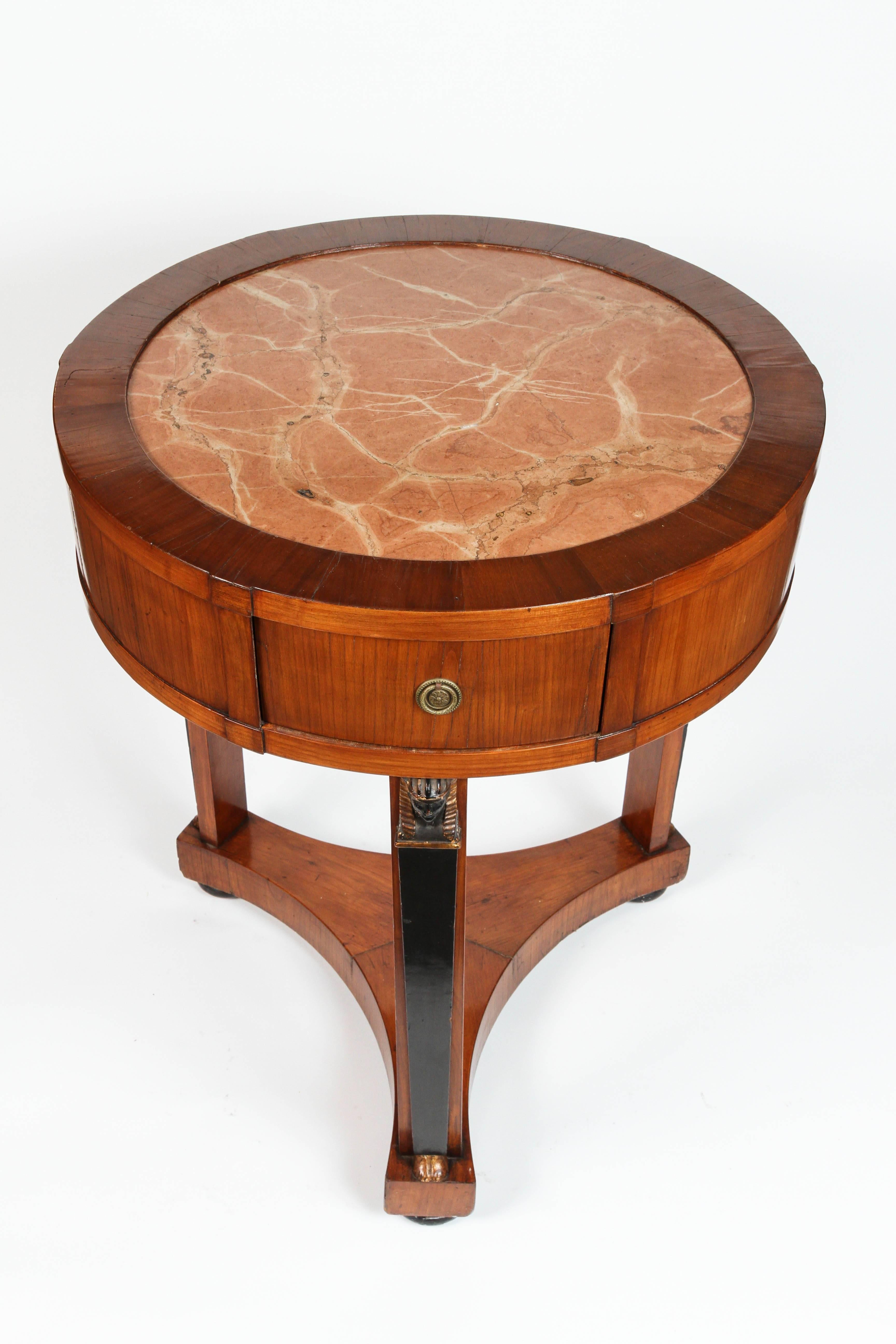Early 19th Century Neoclassical Round Table In Excellent Condition In Los Angeles, CA