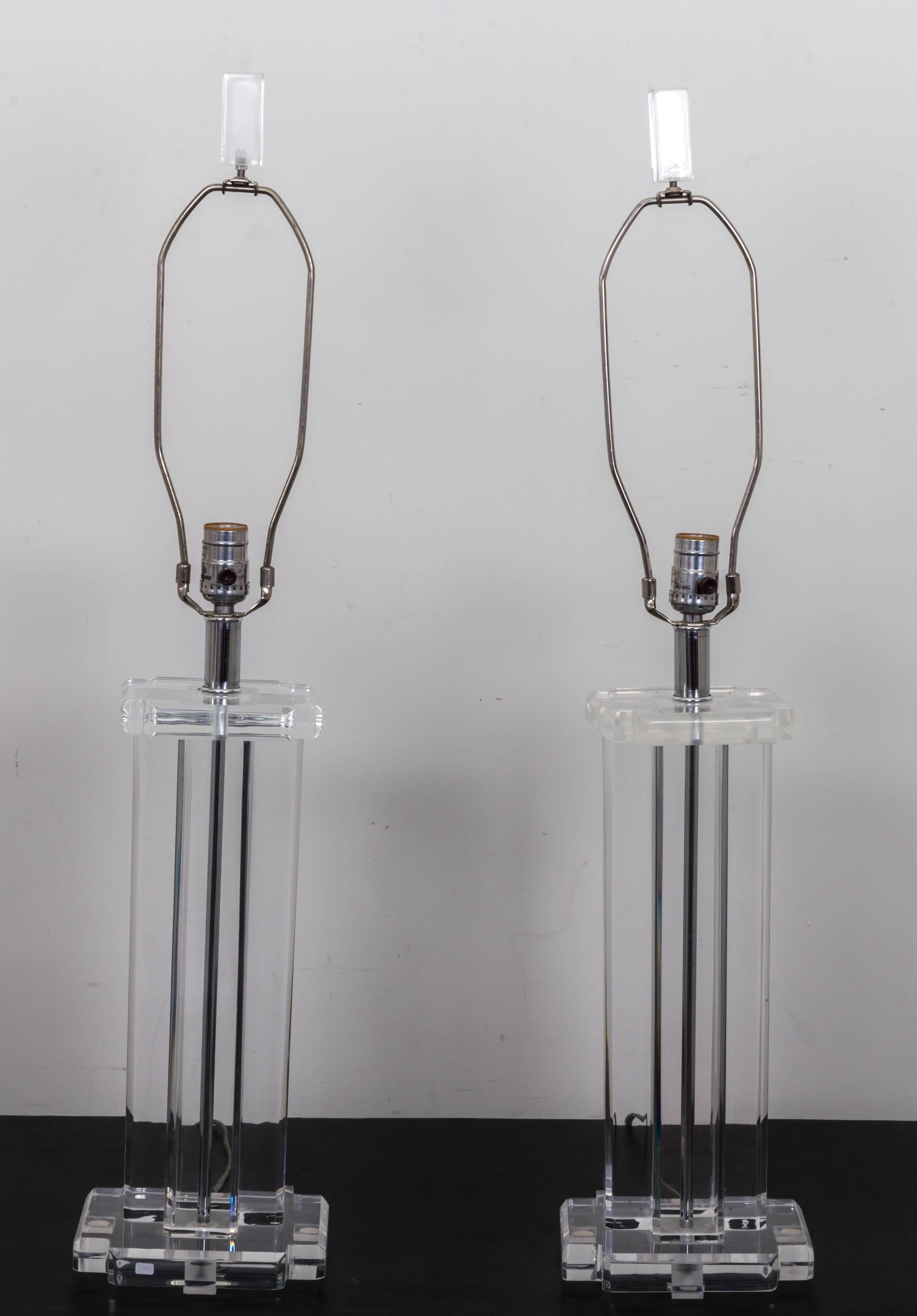 American Pair of Lucite Rectangular Column Table Lamps For Sale