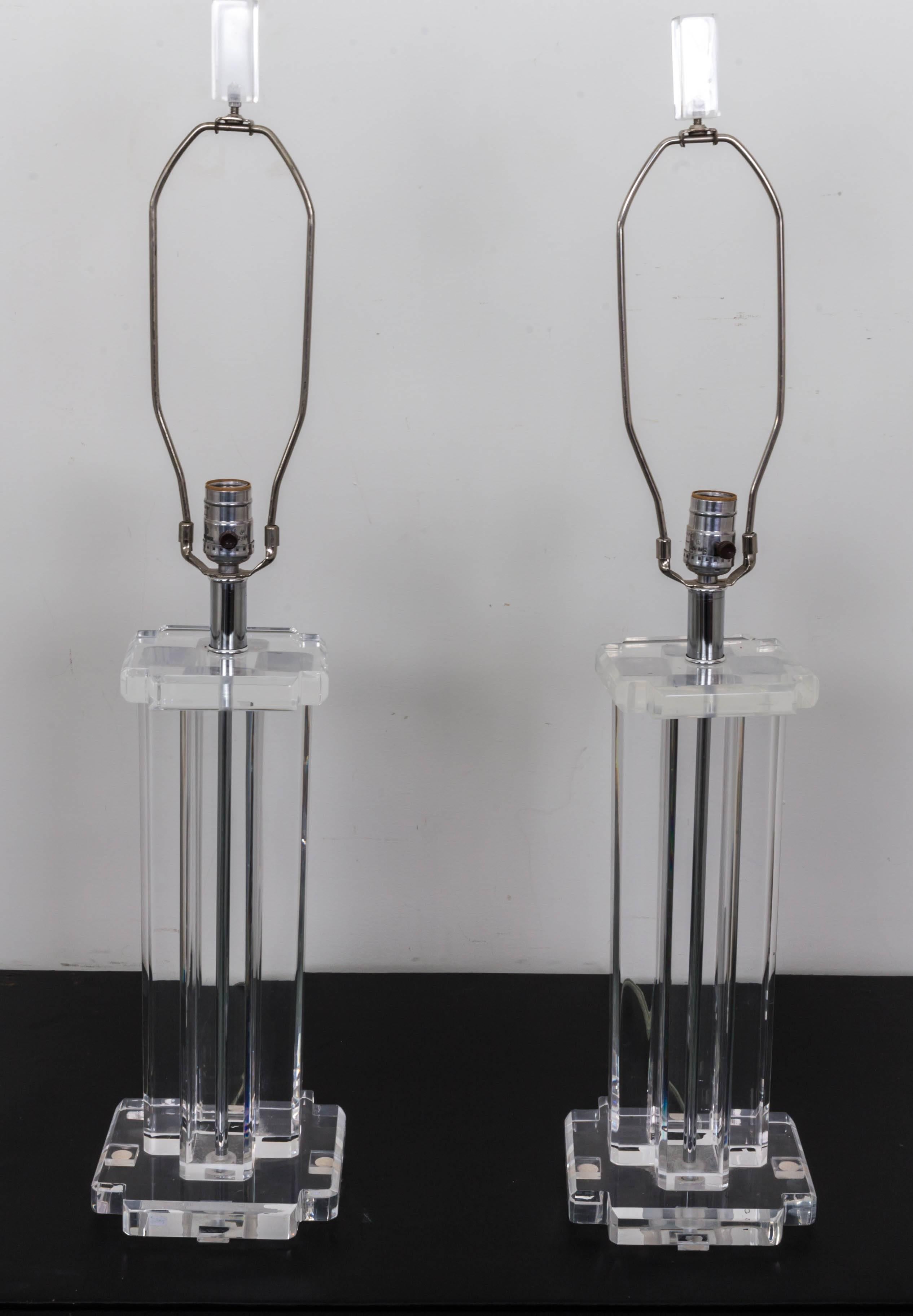 Pair of Lucite Rectangular Column Table Lamps For Sale 4