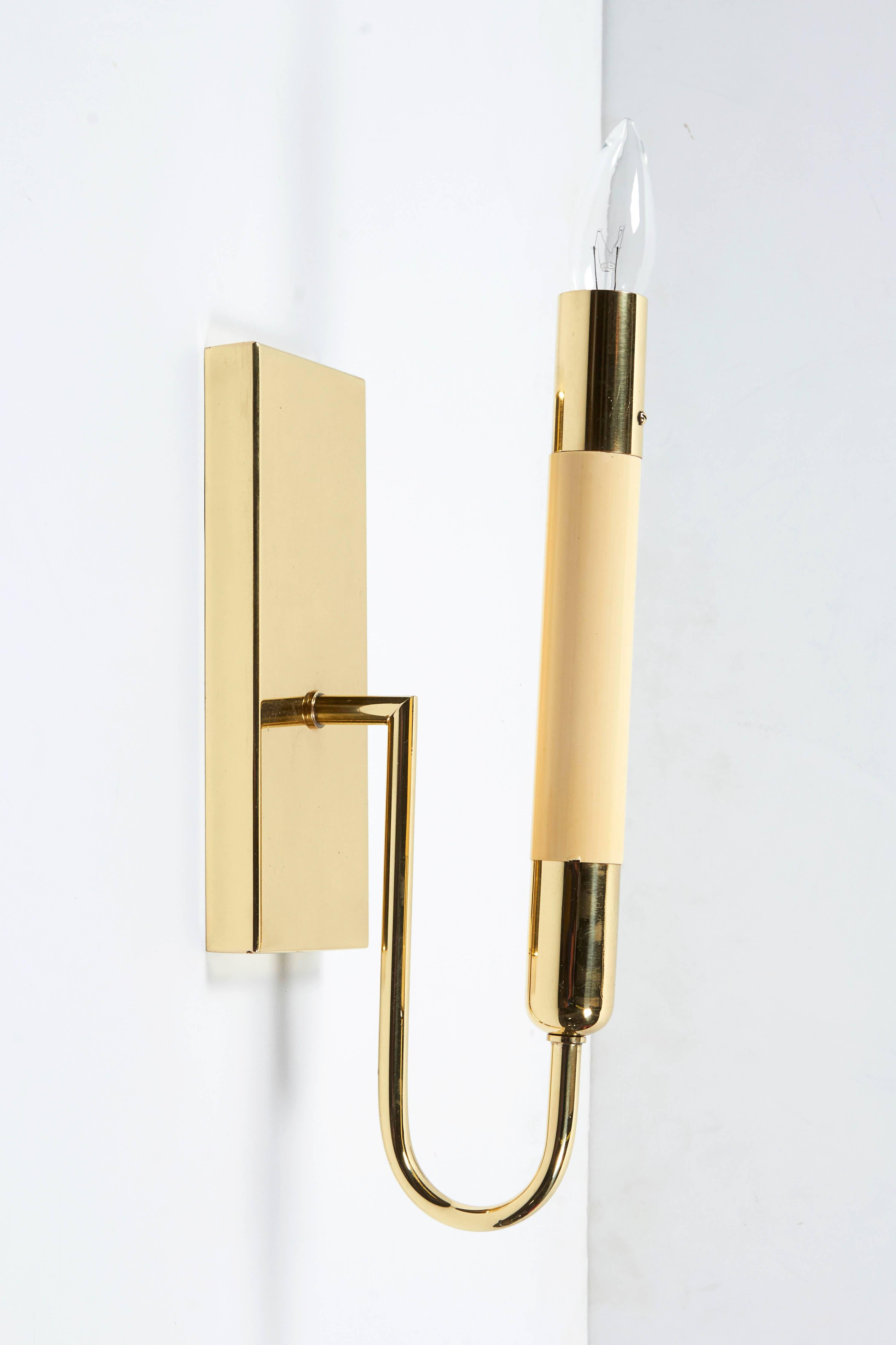 Mid-20th Century 1950 Italian Ivory Resin and Brass Sconces For Sale