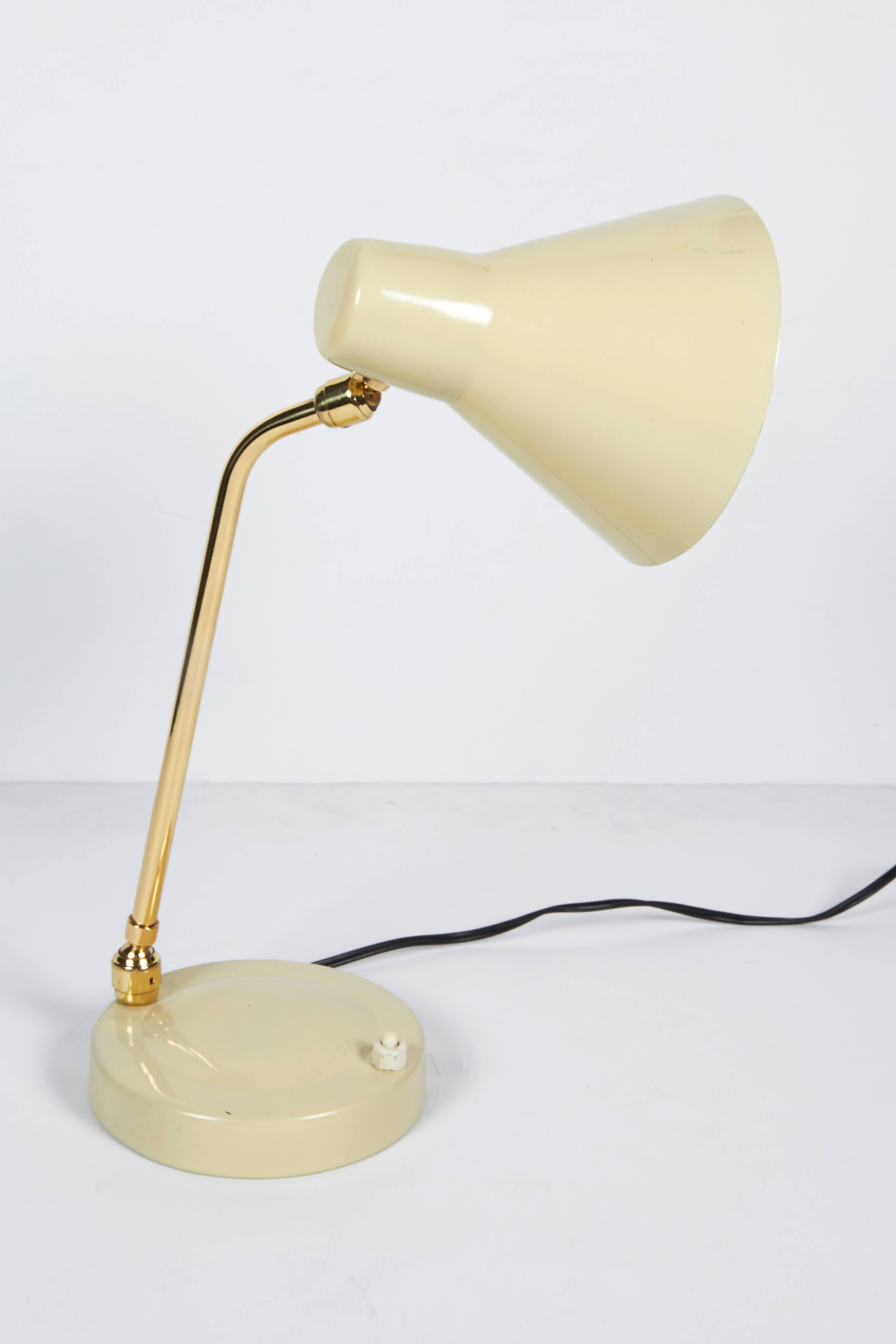 Mid-20th Century Italian Articulated 1950s Desk Lamp