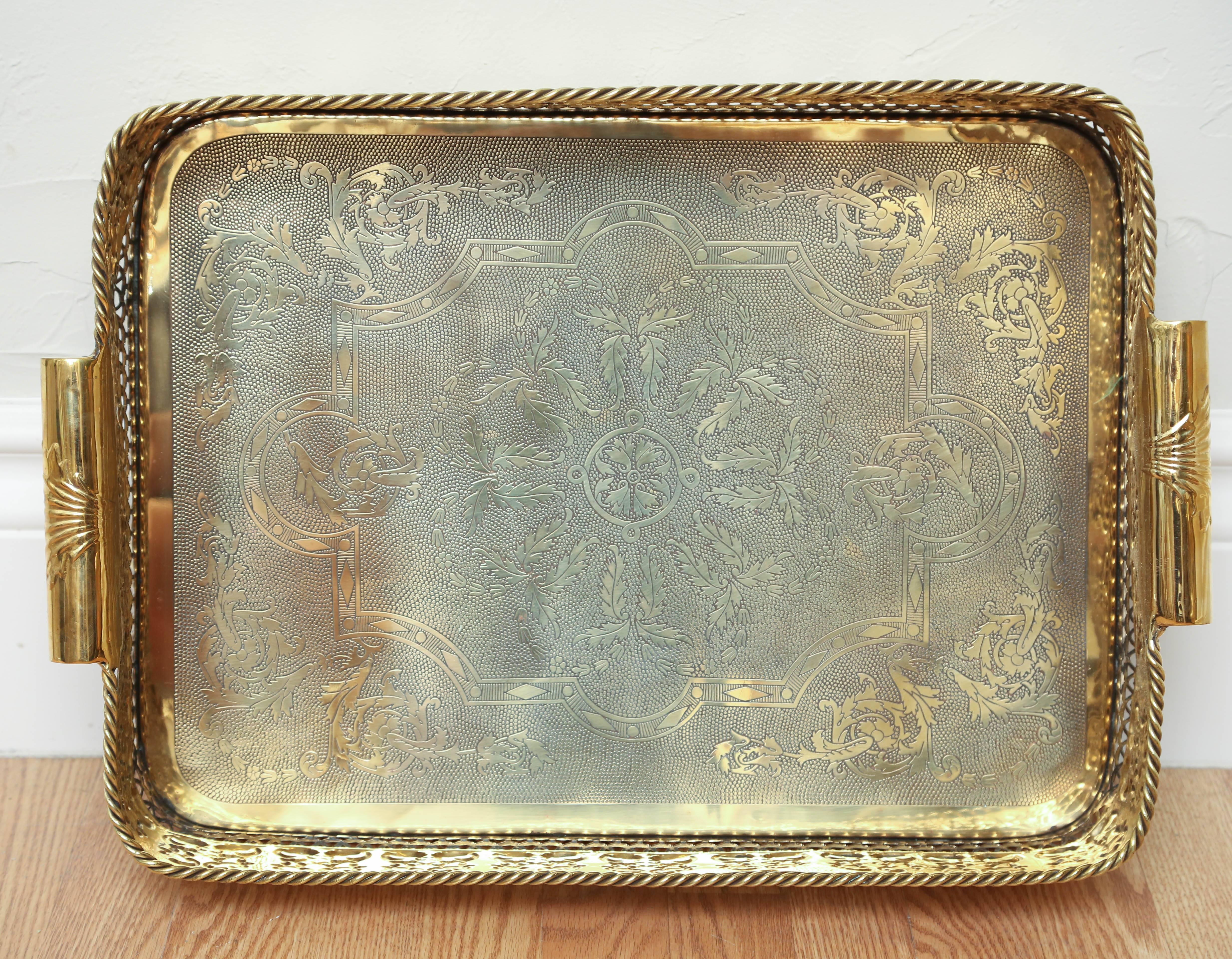 Large Vintage Brass Tray In Excellent Condition In West Palm Beach, FL