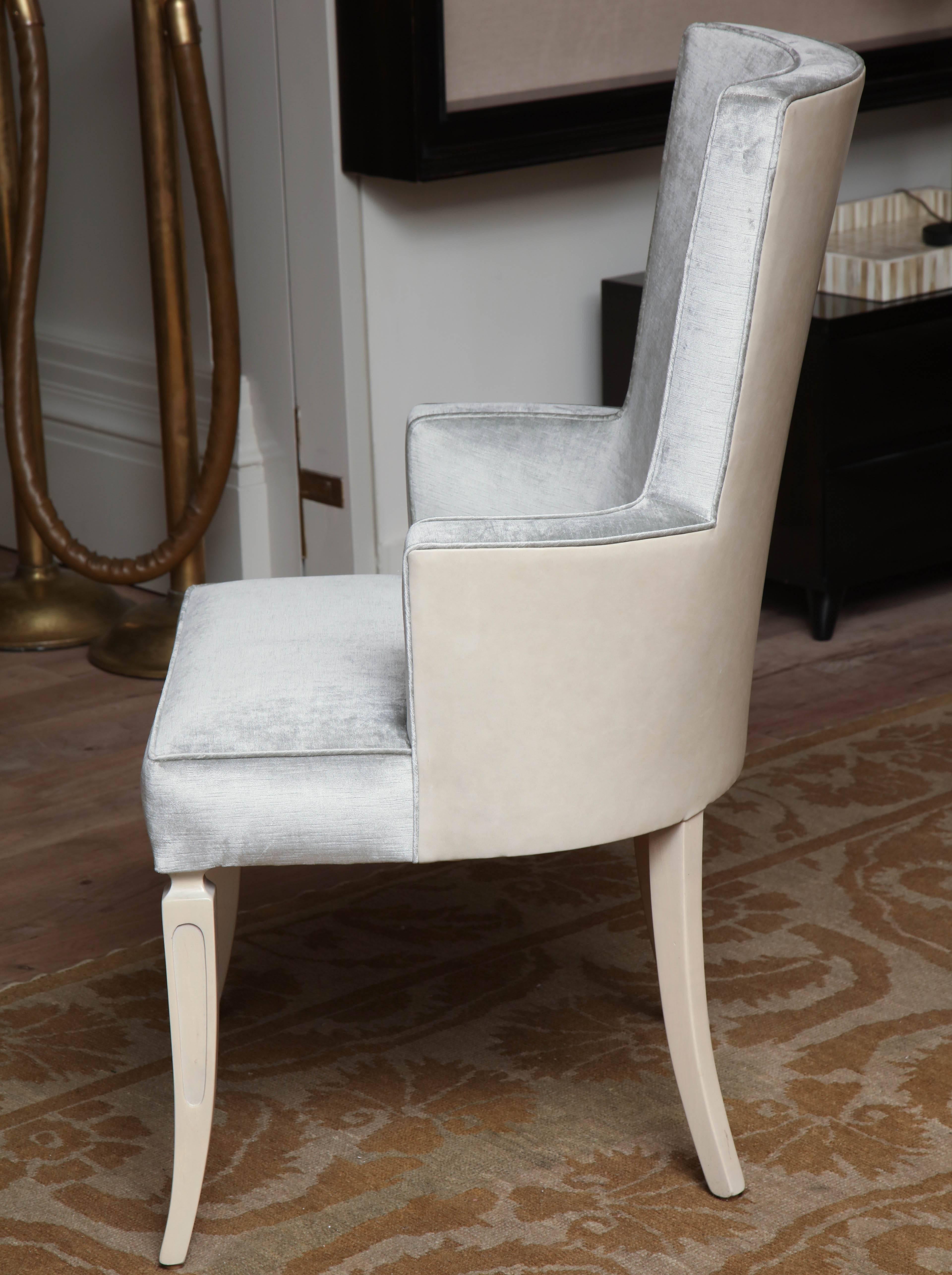 Pair of Wingback Dining Chairs In Excellent Condition For Sale In New York, NY