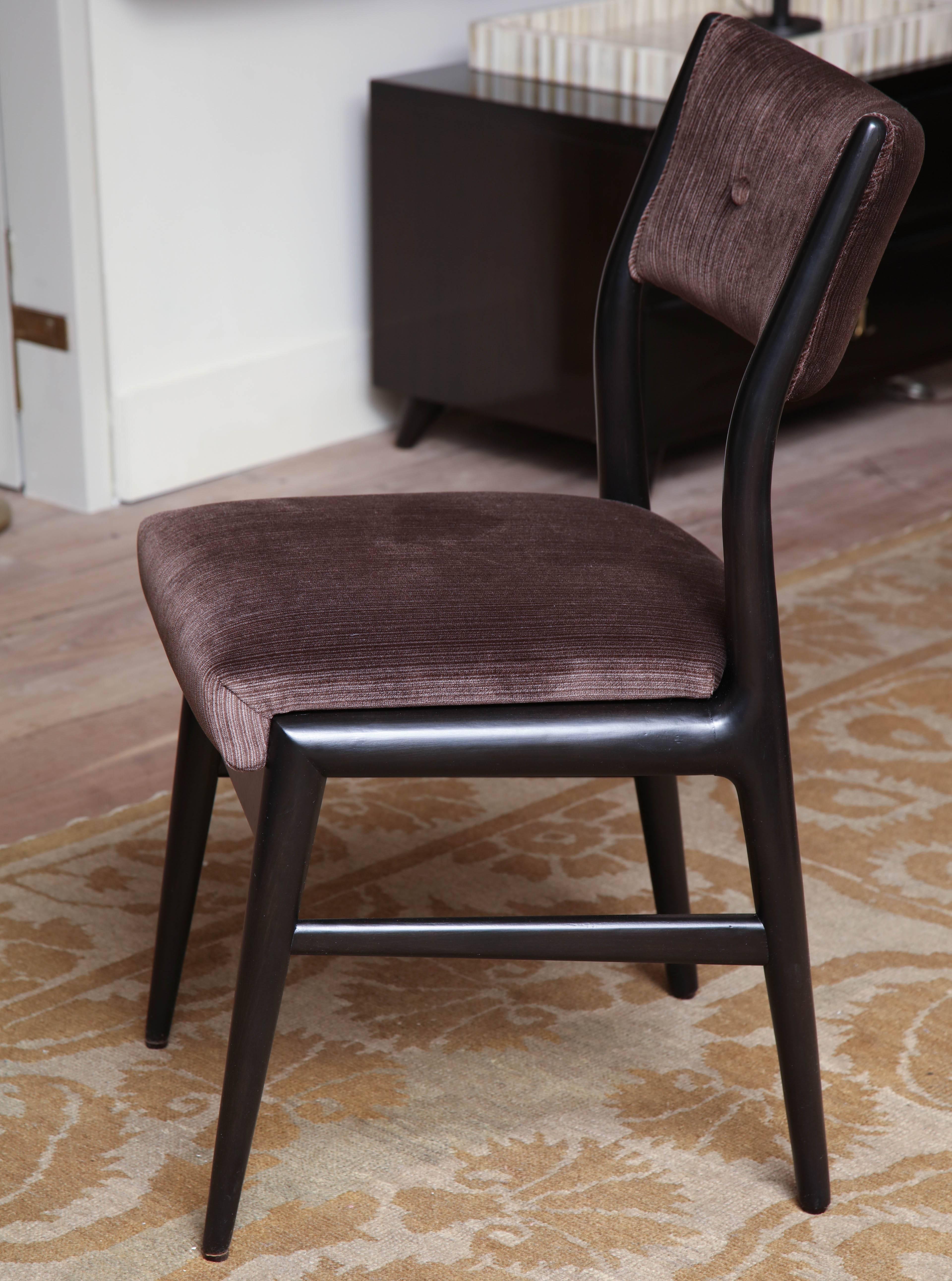 Set of six dark sable tufted back dining chairs in the manner of Gio Ponti, circa 1950 upholstered in brown strie velvet.