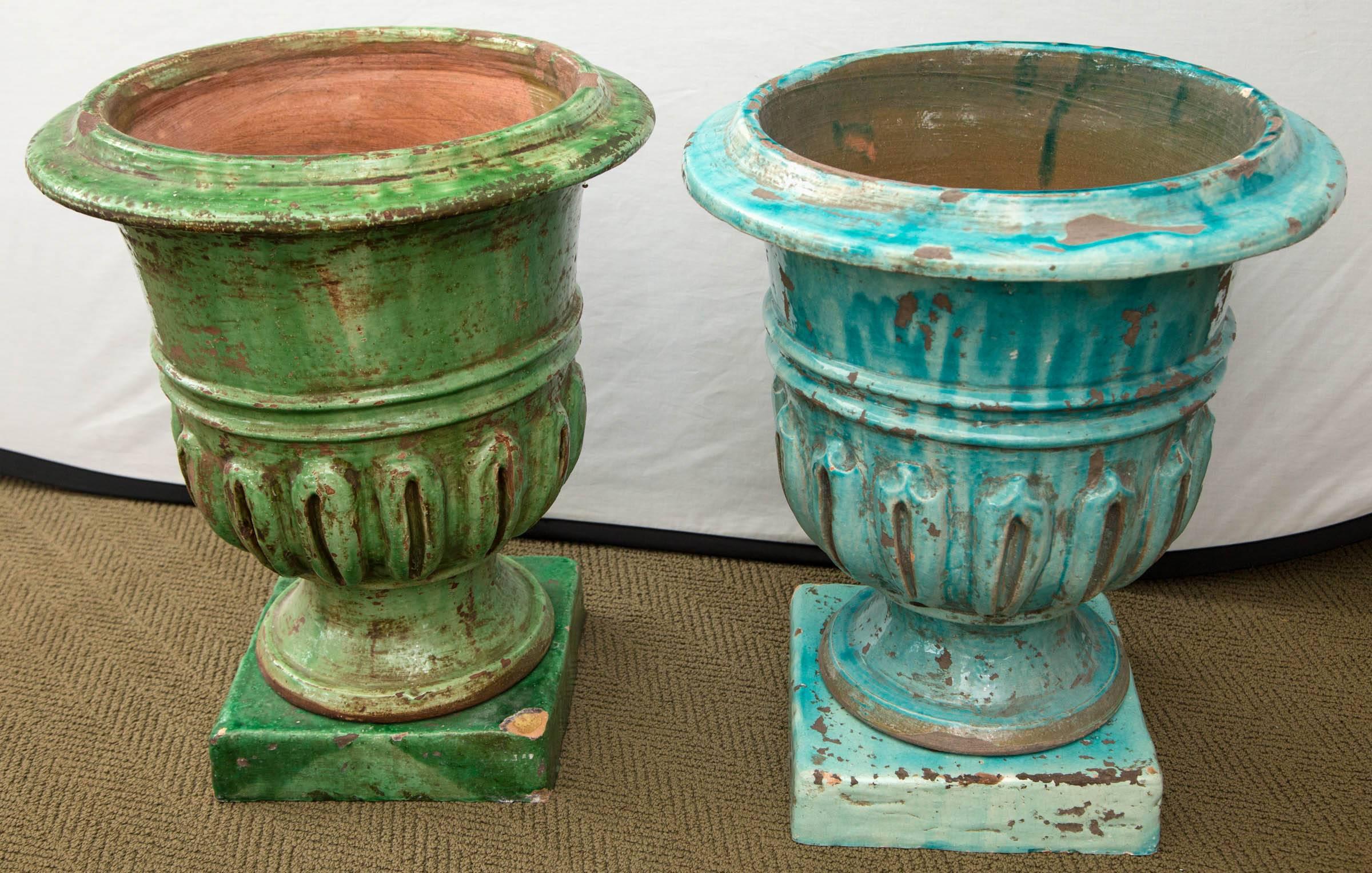 20th Century Pair of Hand-Painted Blue and Green Terracotta Planters For Sale