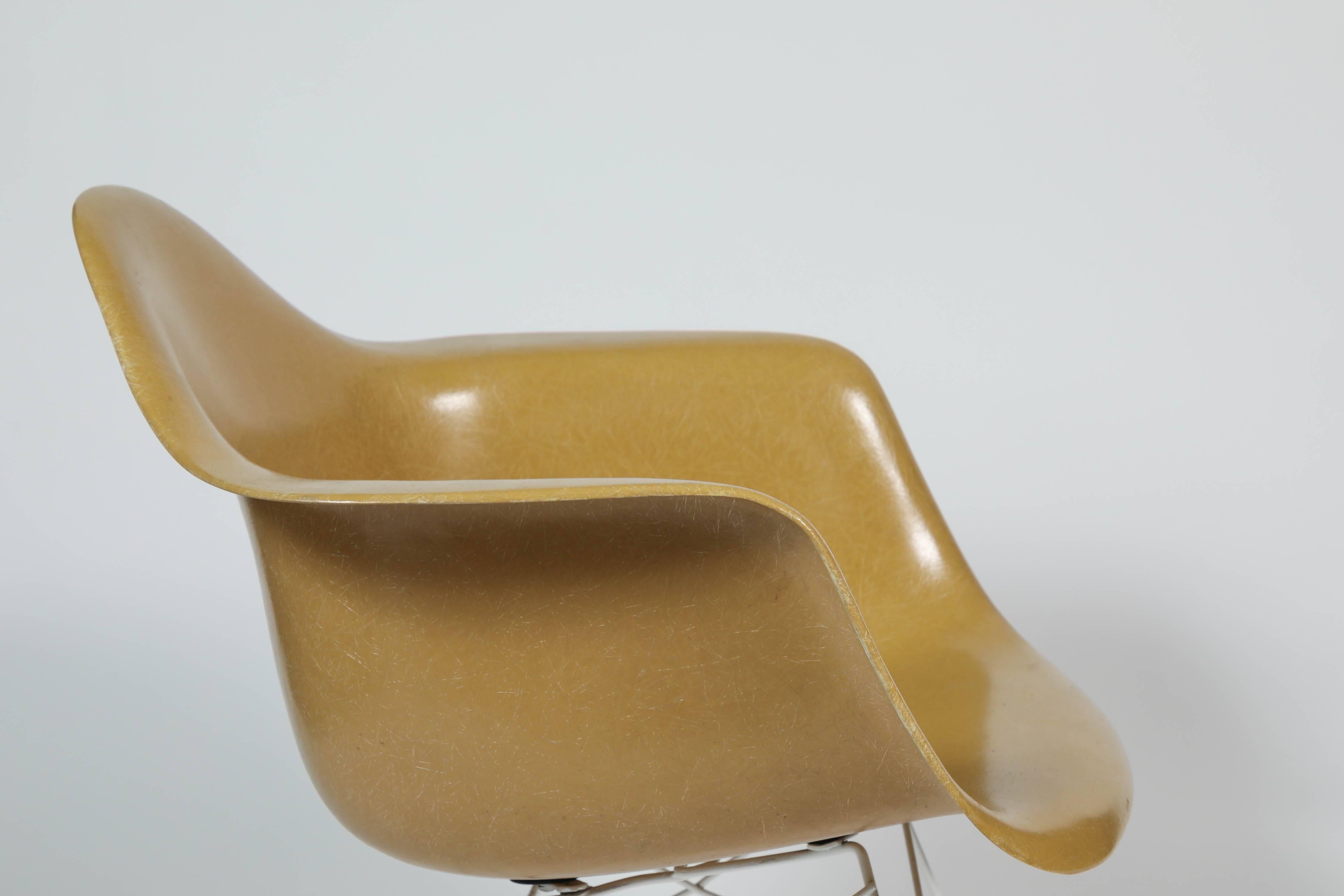 Metal Pair of Eames Herman Miller Cat's Cradle Base Chairs