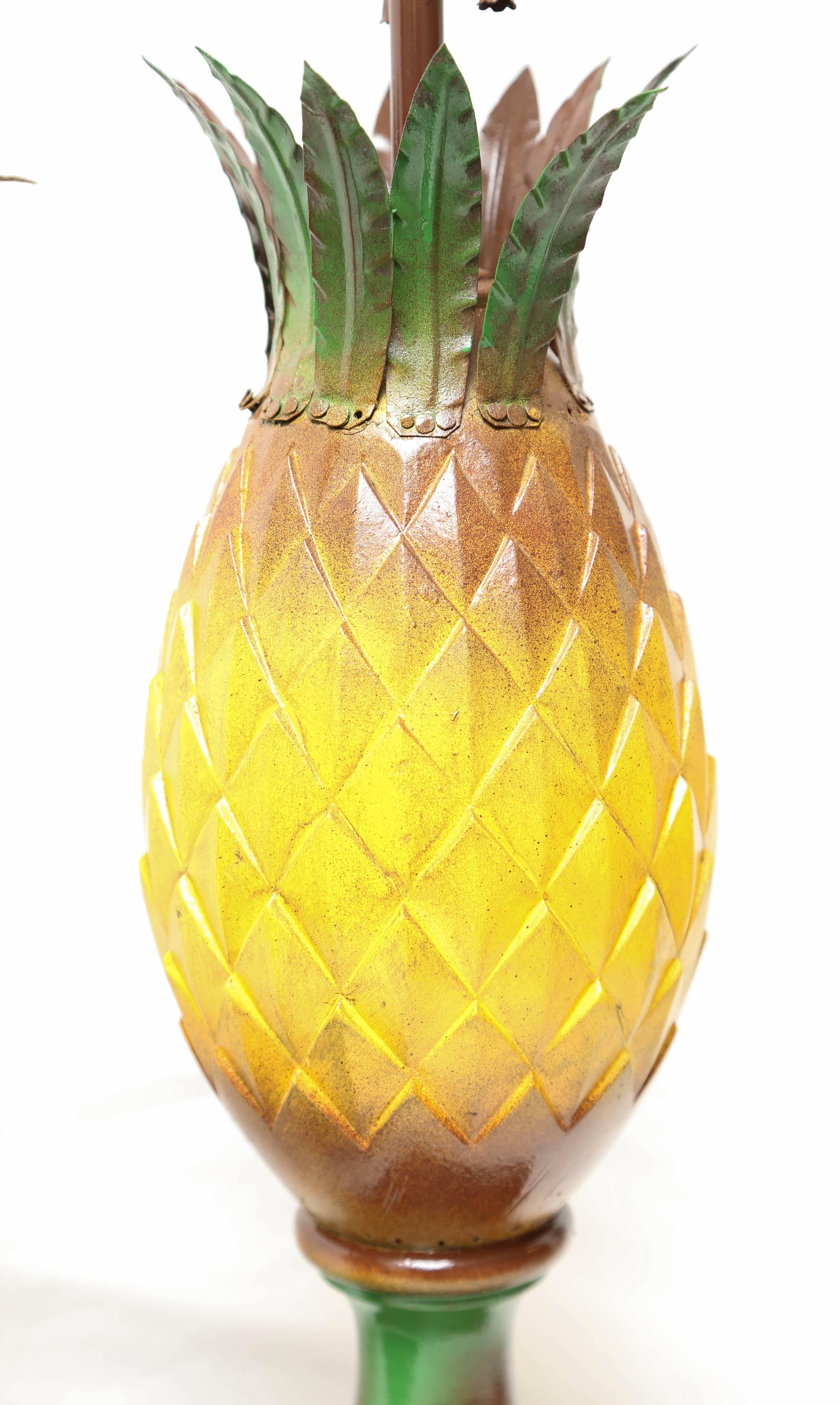 Painted Pair of Tole Appointed Pineapple Table Lamps For Sale
