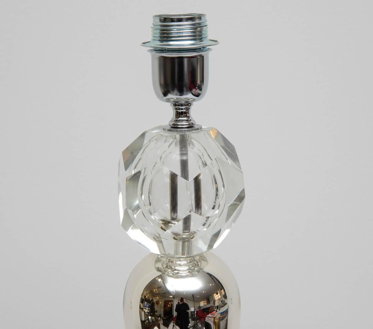 Mid-Century Modern Paire de lampes de bureau italiennes en cristal et verre églomisé en vente