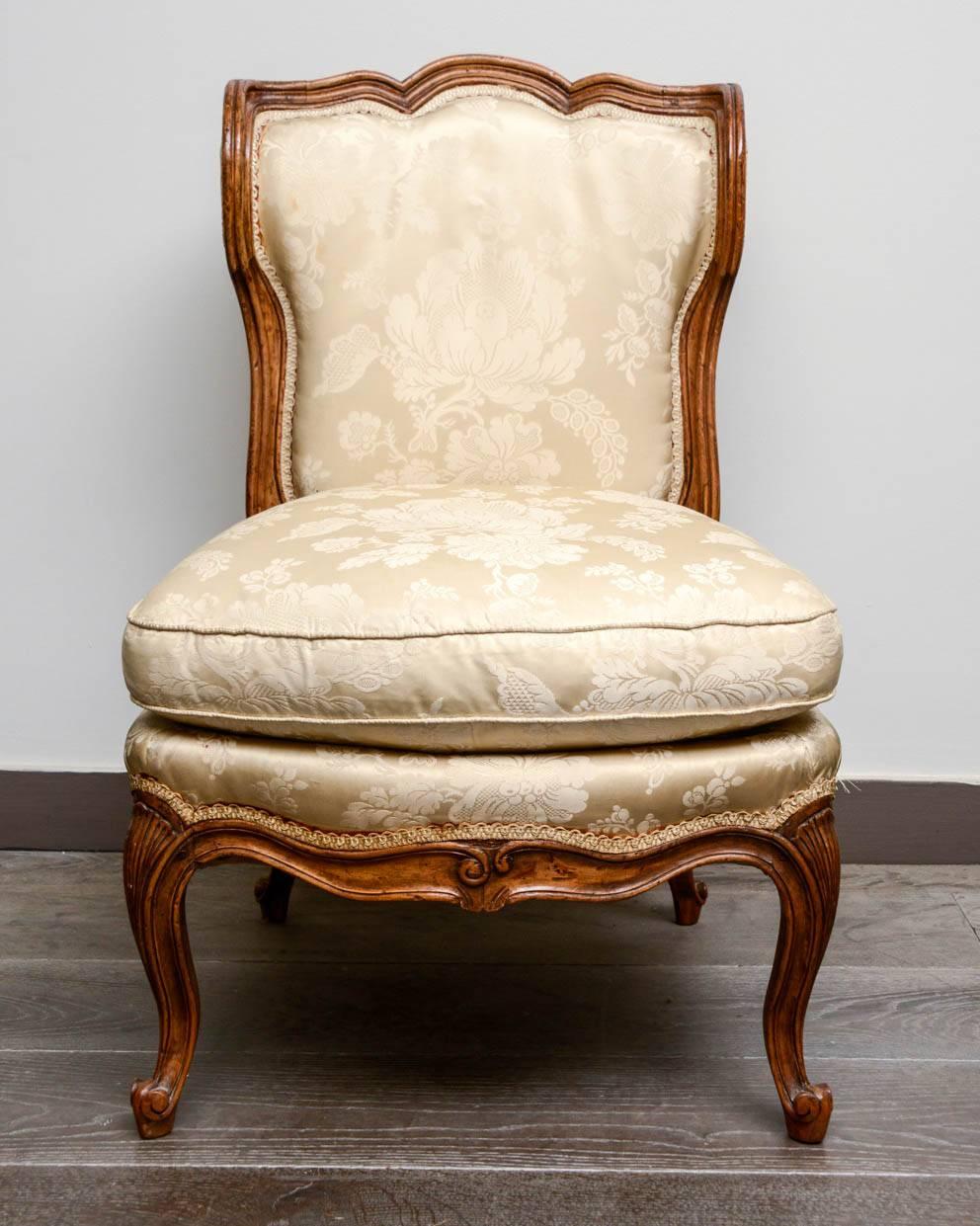 Elegant Pair of 1880s Slipper Chairs For Sale 2