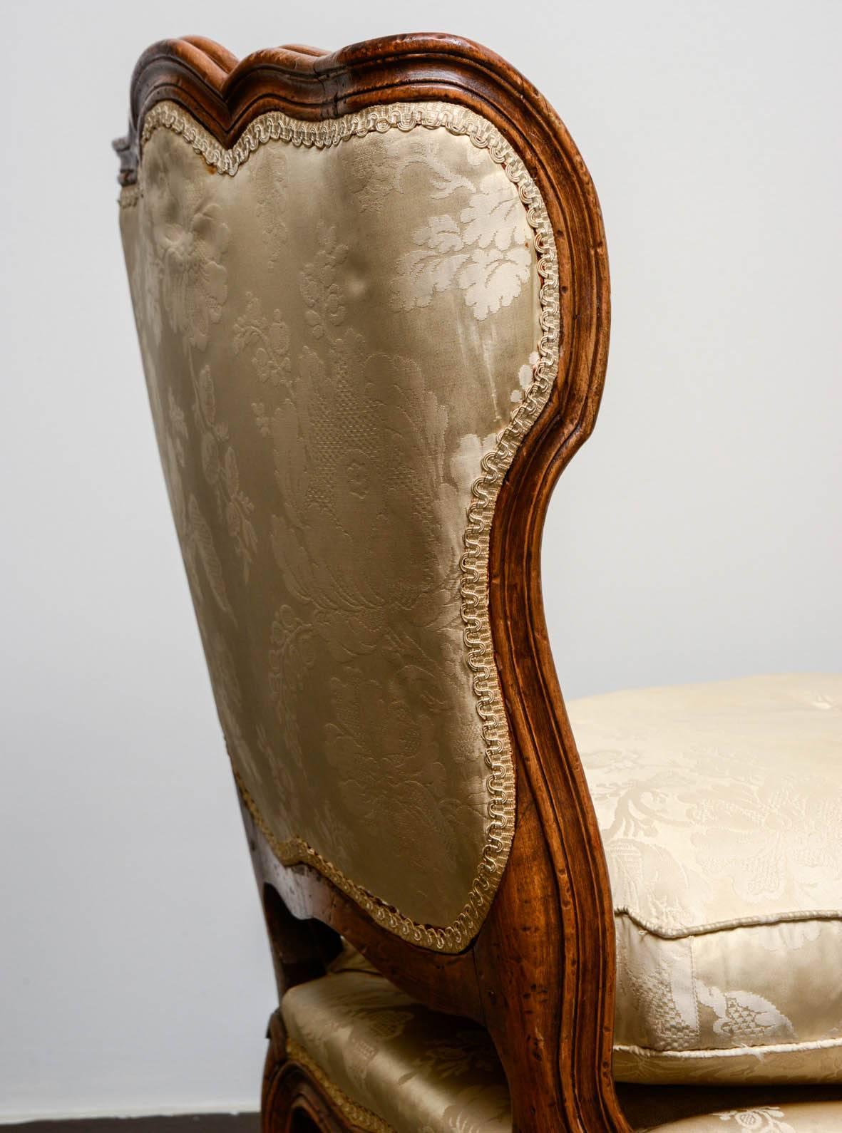 Elegant Pair of 1880s Slipper Chairs For Sale 3
