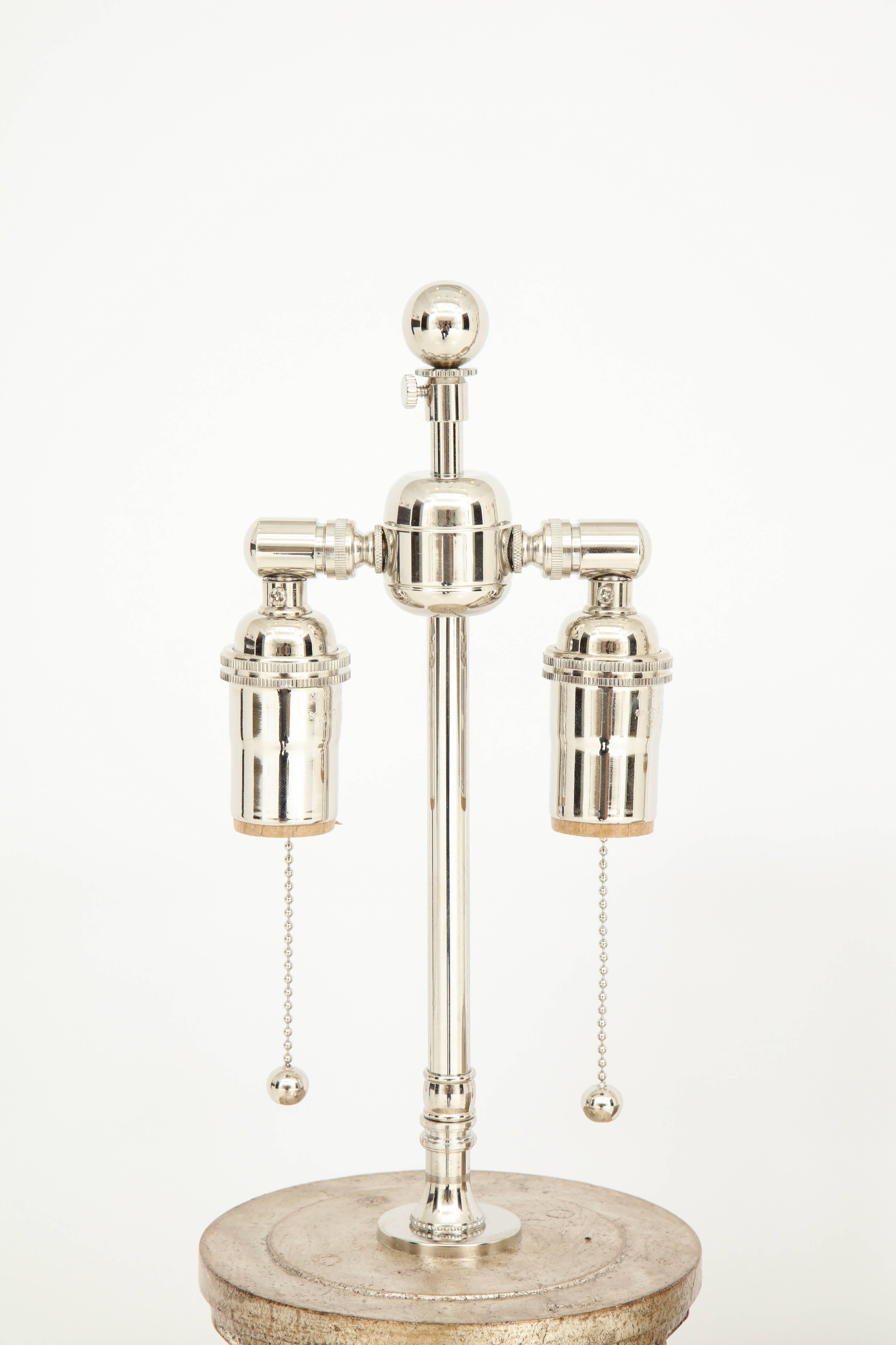 Paire de lampes James Mont Bon état - En vente à New York, NY