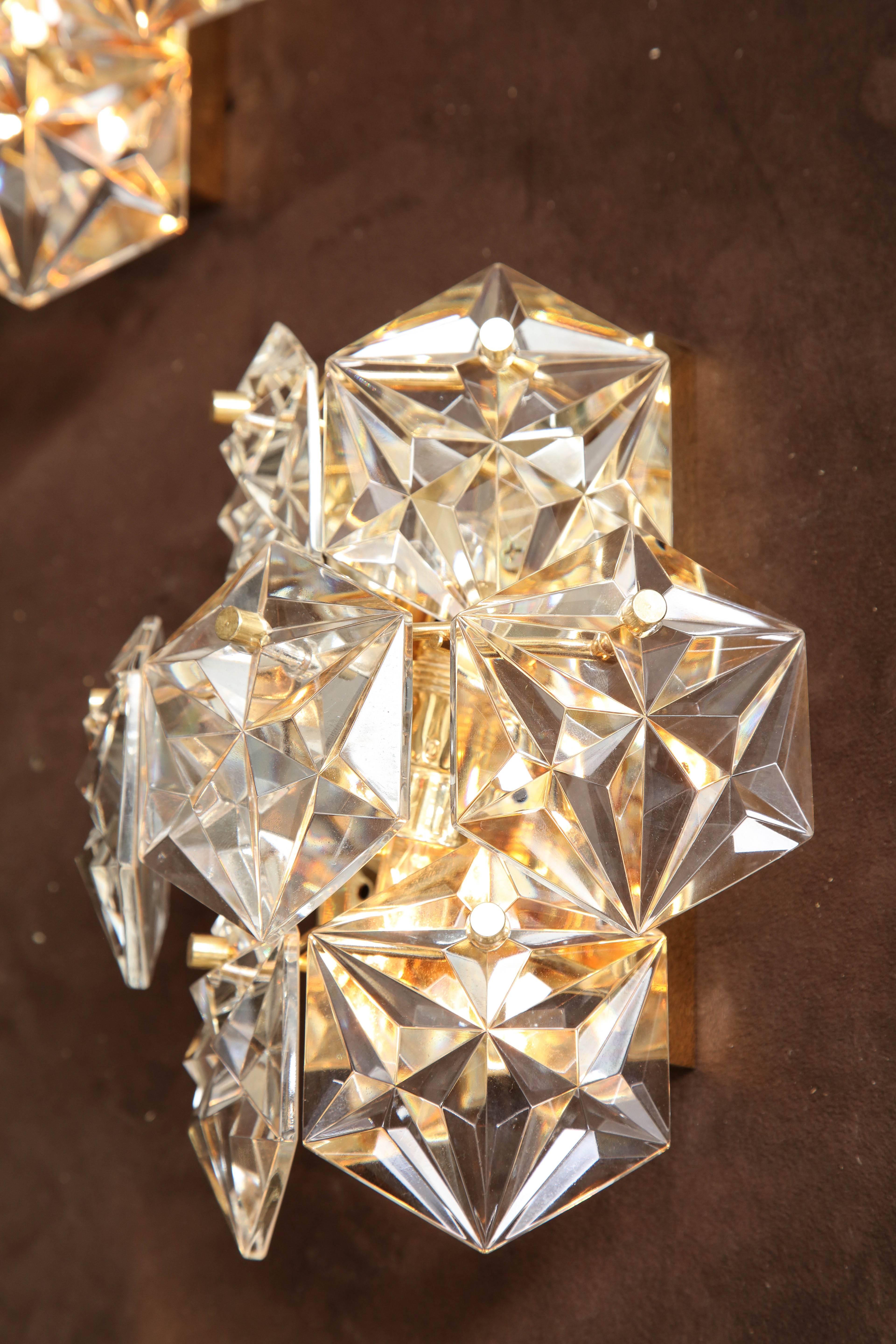 Pair of Faceted Crystal Sconces by Kinkeldey In Good Condition For Sale In New York, NY