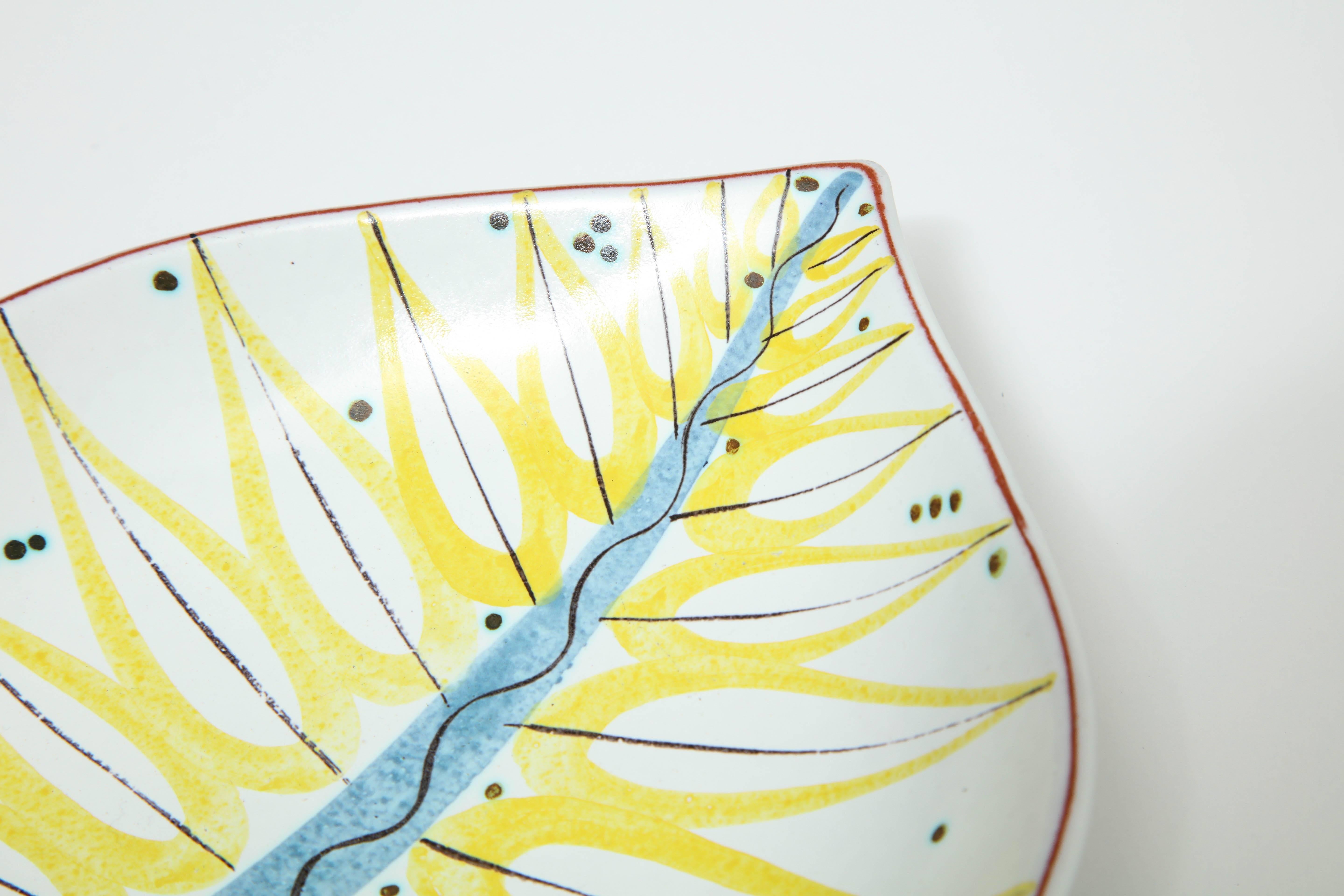 Hand-Painted Pottery Bowl by Stig Lindberg, Sweden, circa 1950, White, Yellow and Blue