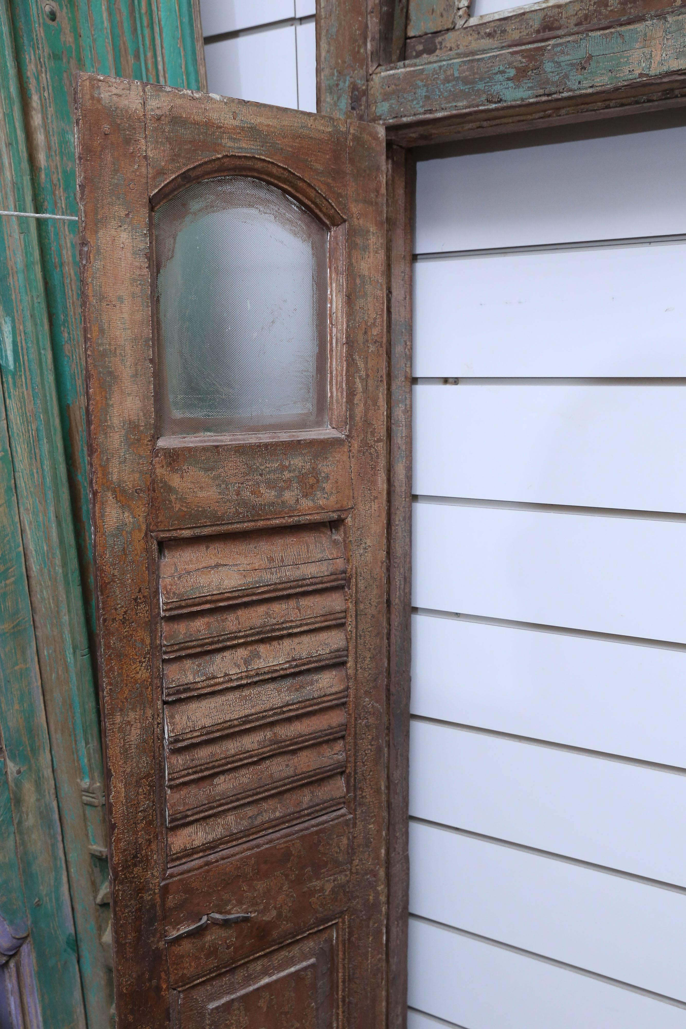 Mid-19th Century Teak Wood Gothic Window from a Portuguese Colonial Cathedral For Sale 1