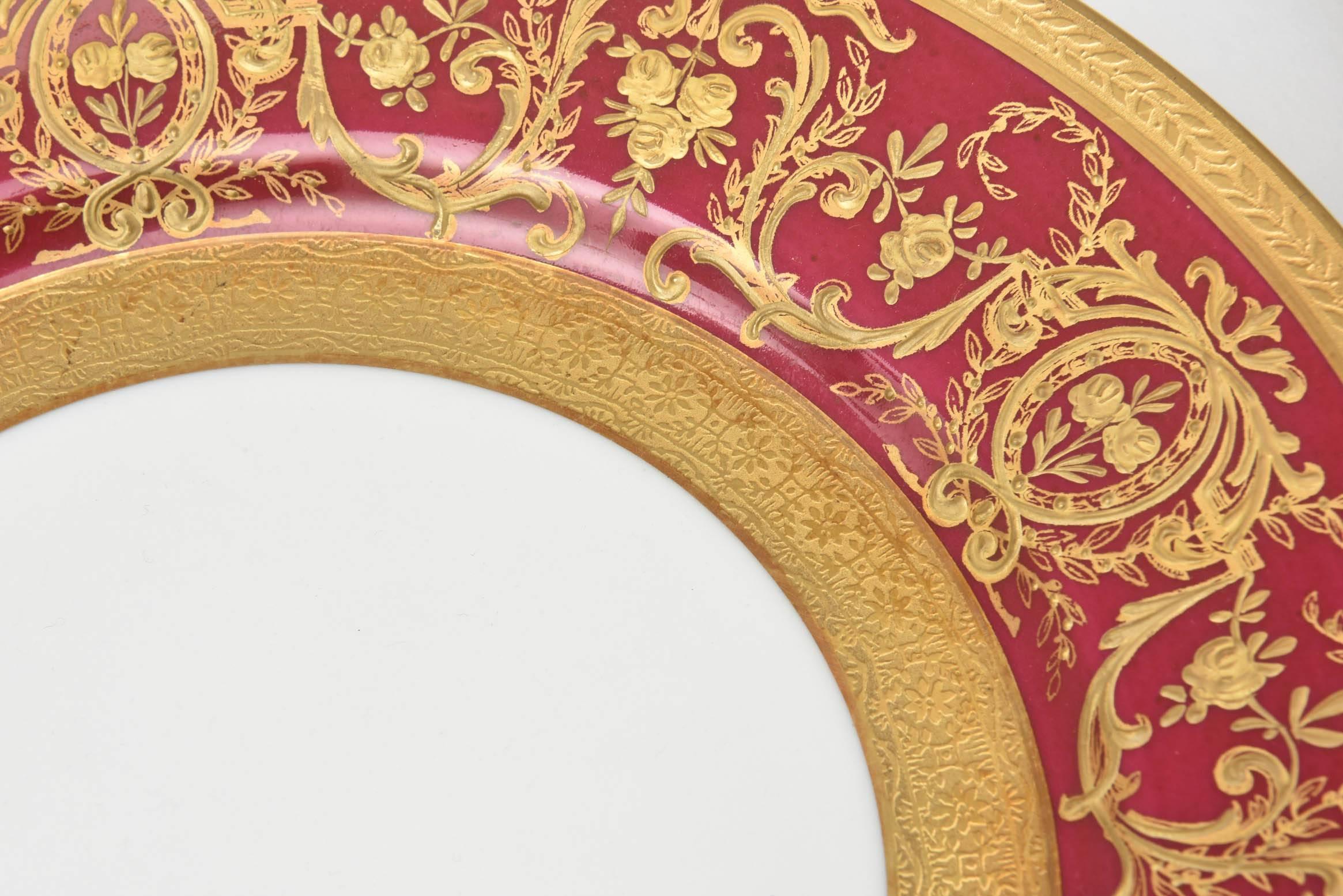 Early 20th Century Extensive Rare Rich Ruby Gilt Encrusted China Dinner Service, Paris