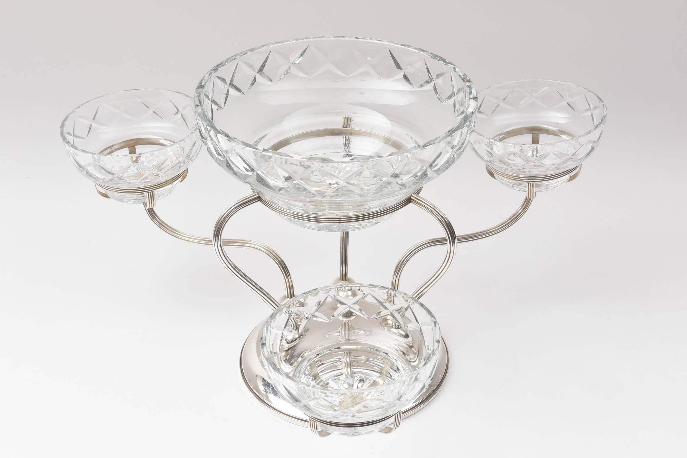 Sterling and Cut Crystal Centrepiece or Epergne, Three-Arm with Centre Bowl In Good Condition In West Palm Beach, FL