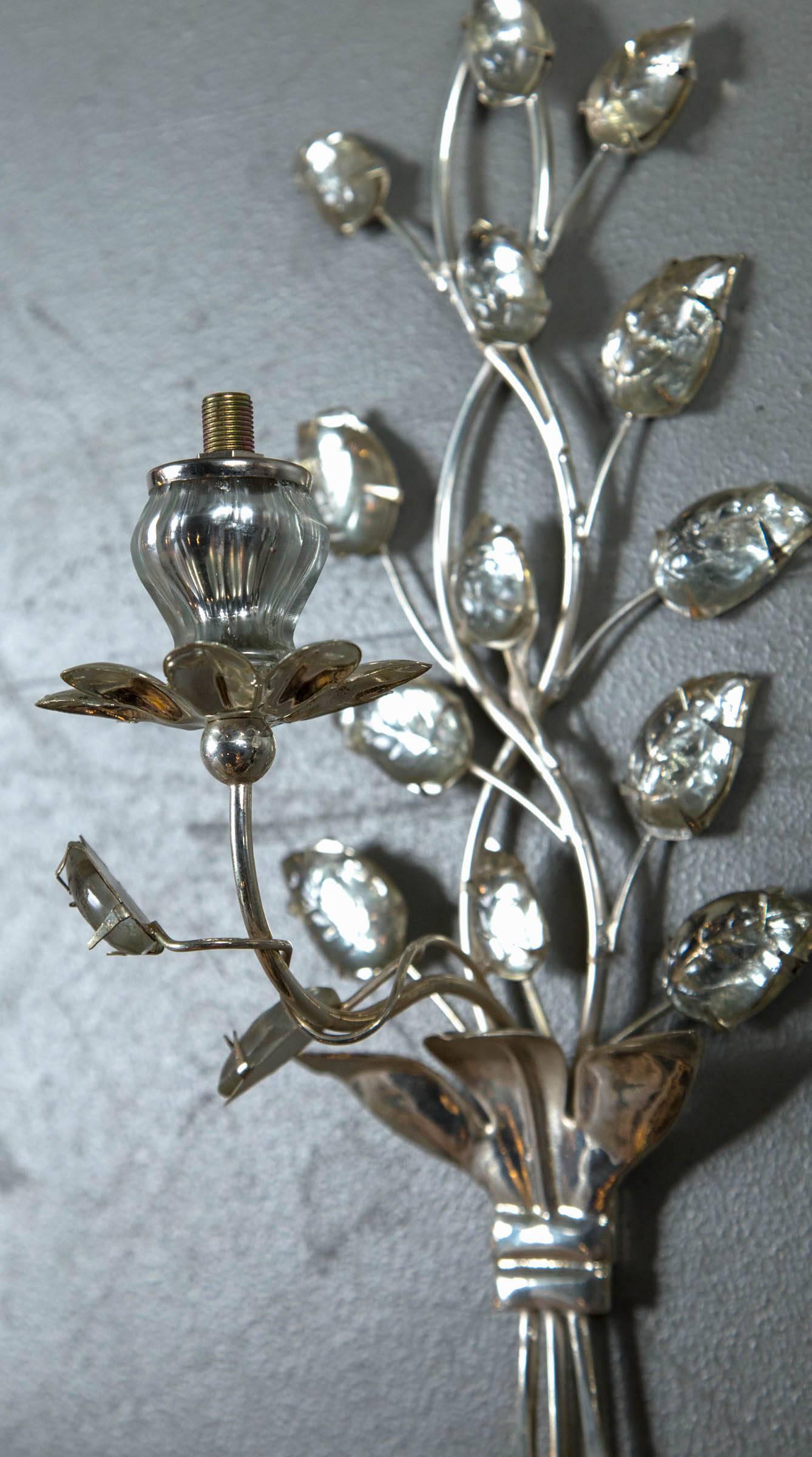 Set of Eight circa 1940 French Silver Plated Sconces with One Light In Excellent Condition For Sale In Stamford, CT