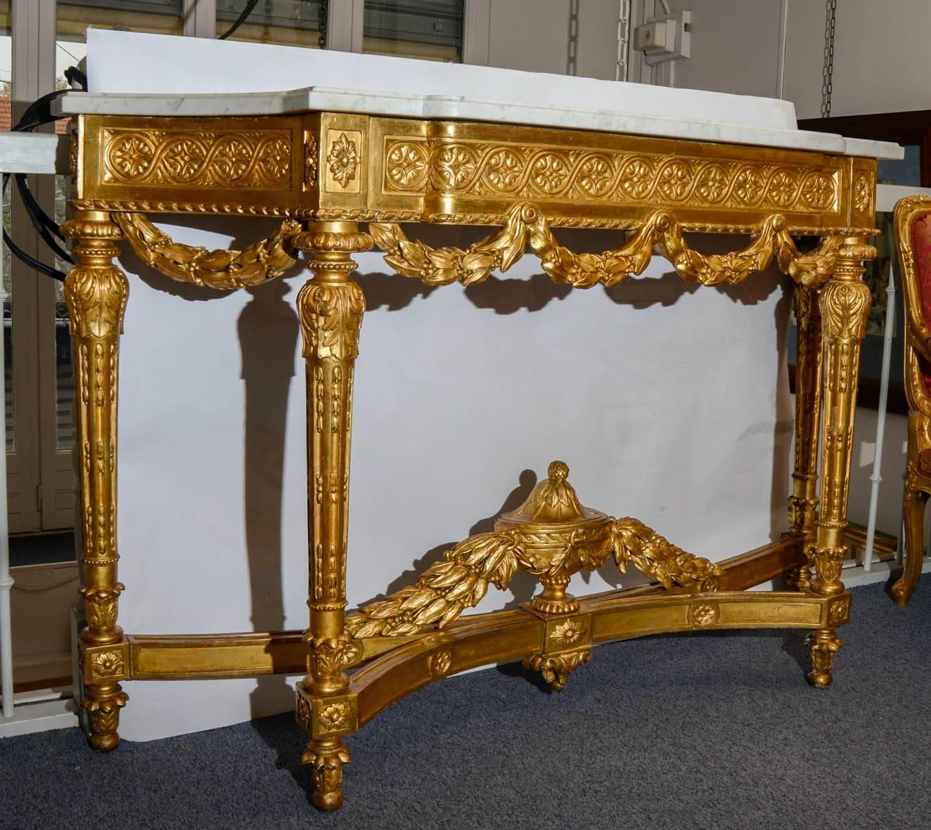 Gorgeous Gilded Wood Console in the Louis XVI Style For Sale 1