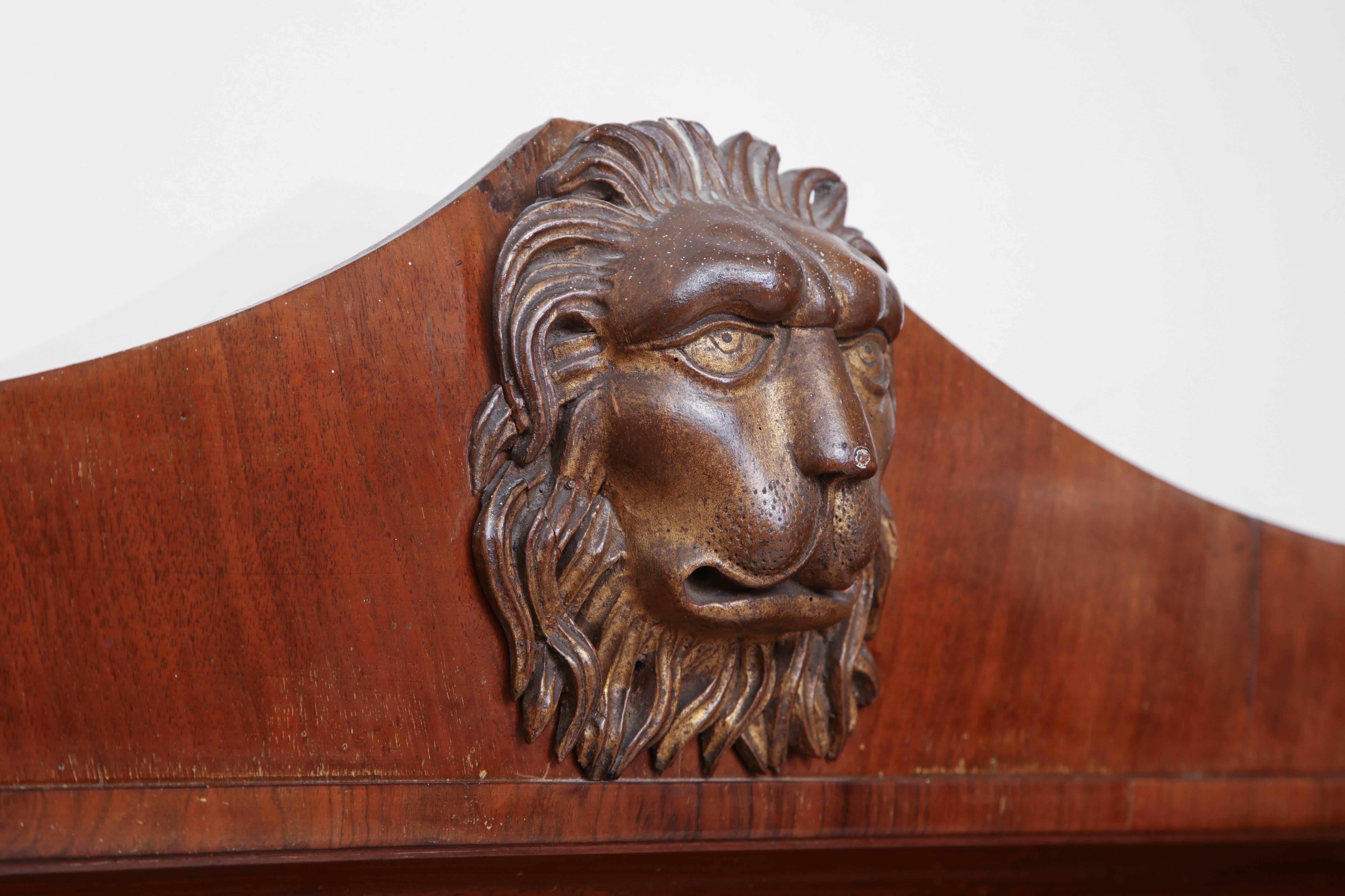 Italian Neoclassical Walnut Mirror with Lion Mask For Sale 3