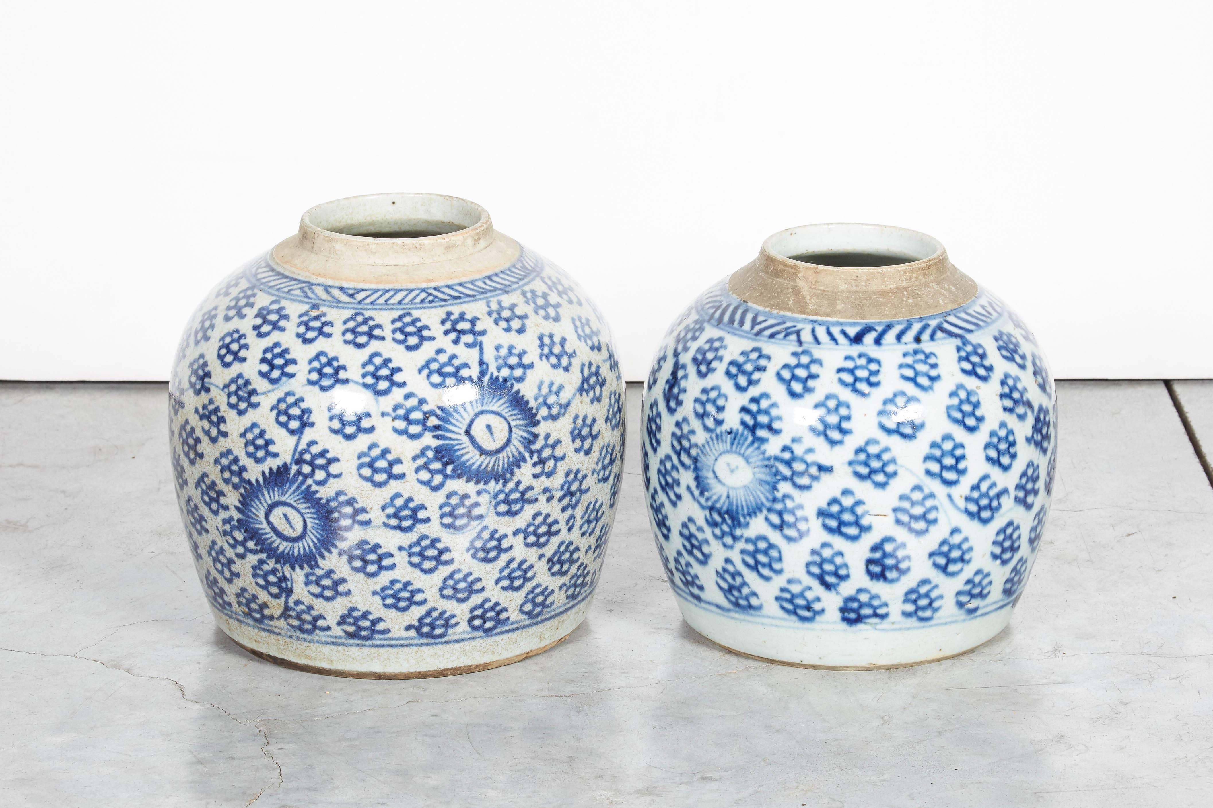 blue and white ginger jars antique