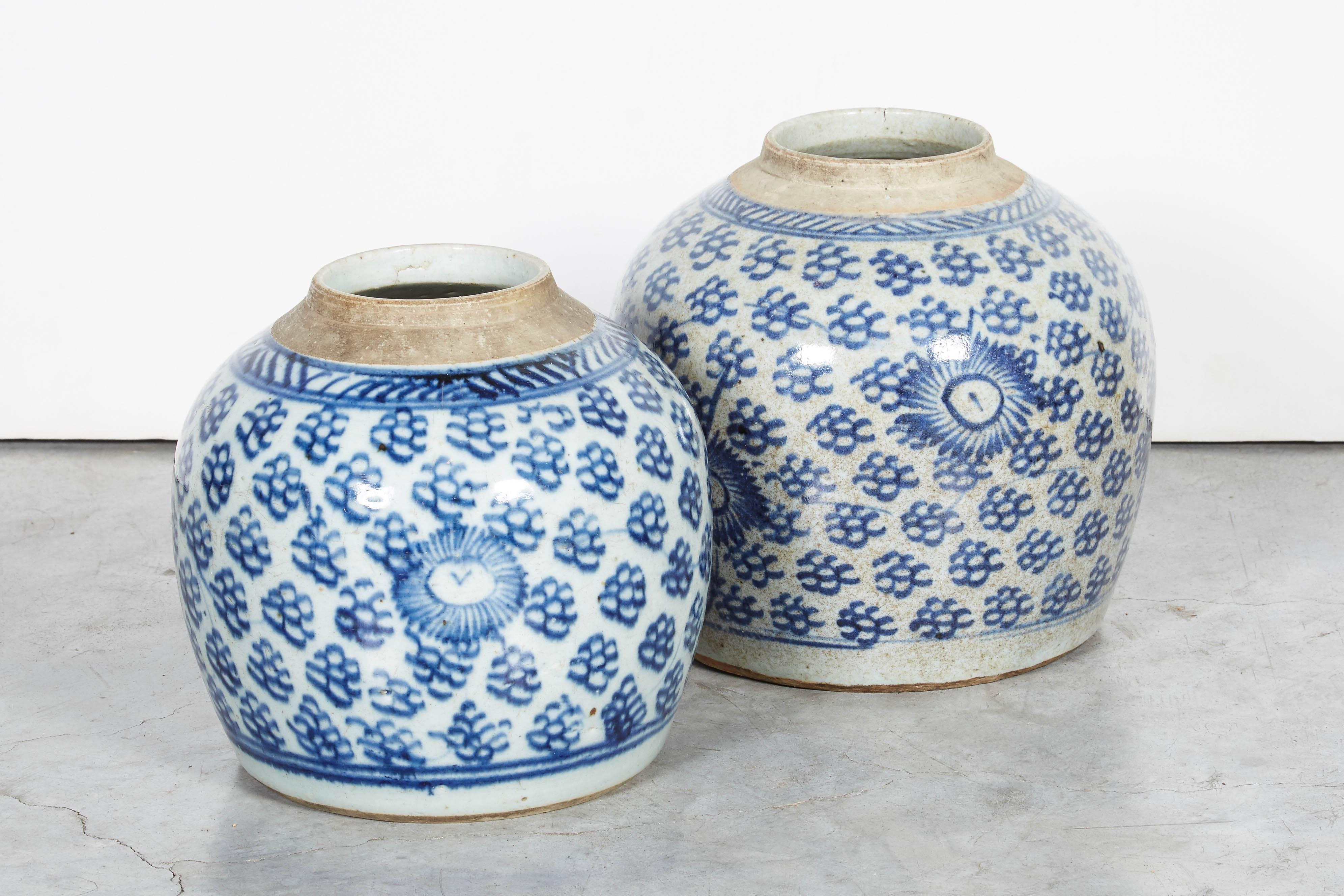 Antike chinesische Ingwergläser aus blauem und weißem Porzellan 2
