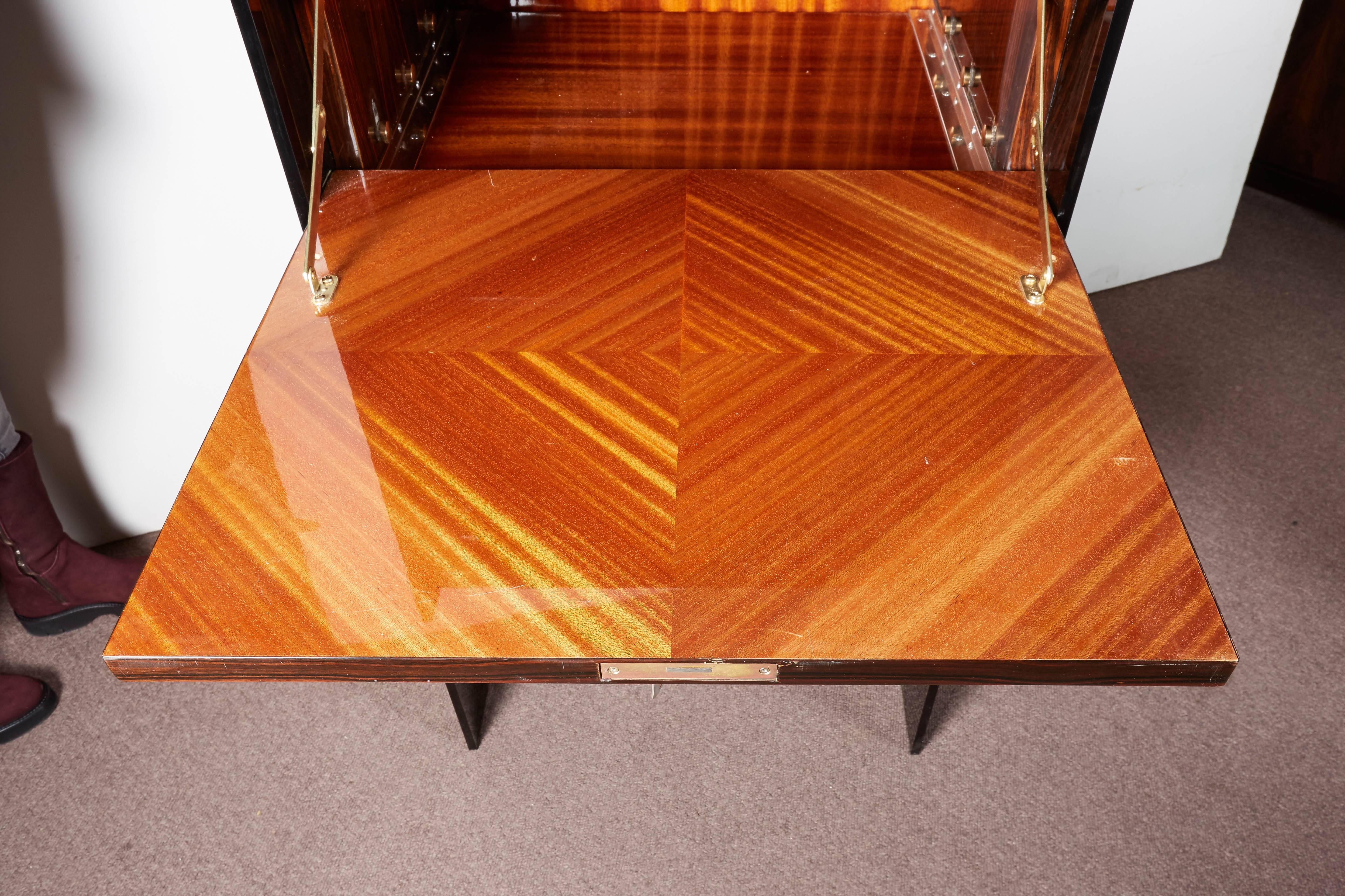 French Modernist Macassar Ebony, Plexi, Mother-of-Pearl Secretaire or Cabinet In Good Condition In New York City, NY