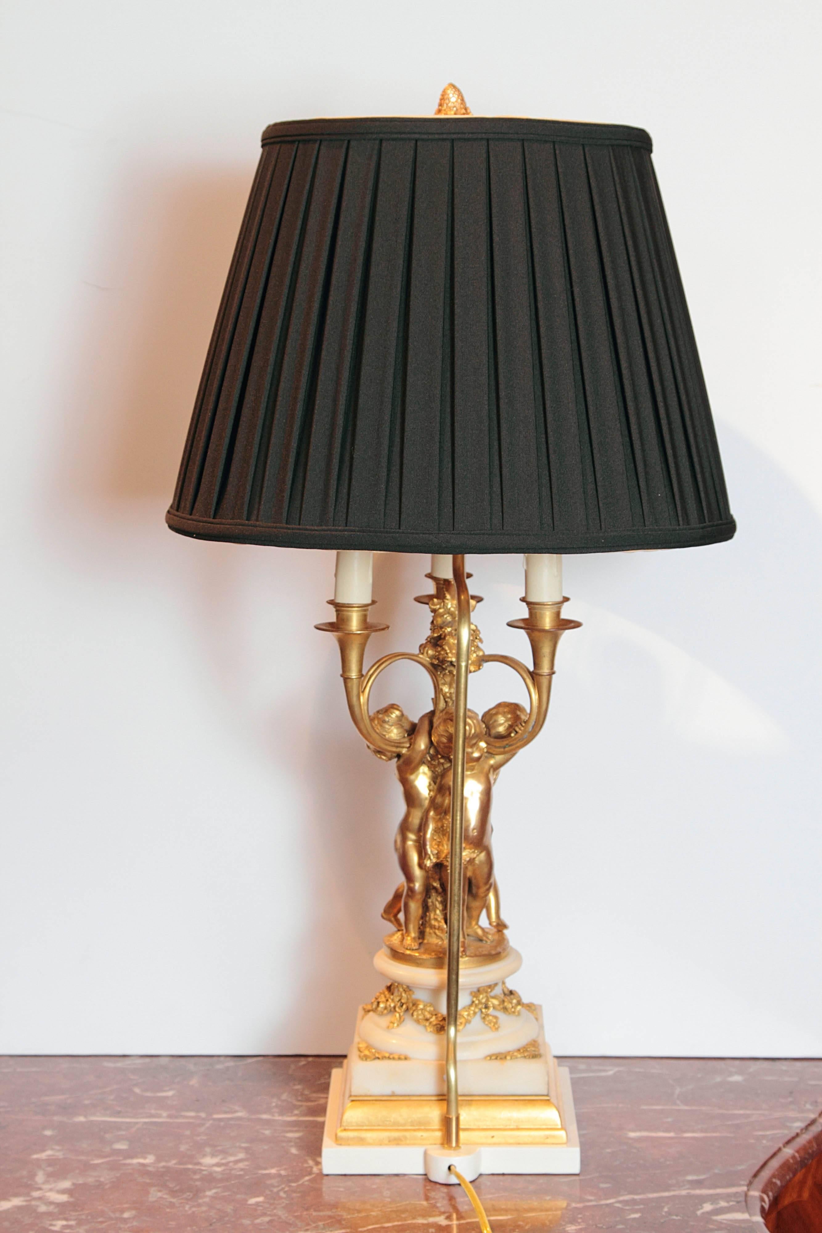 Pair of 19th Century French Gilt Bronze and Marble Based Cherub Lamps 4