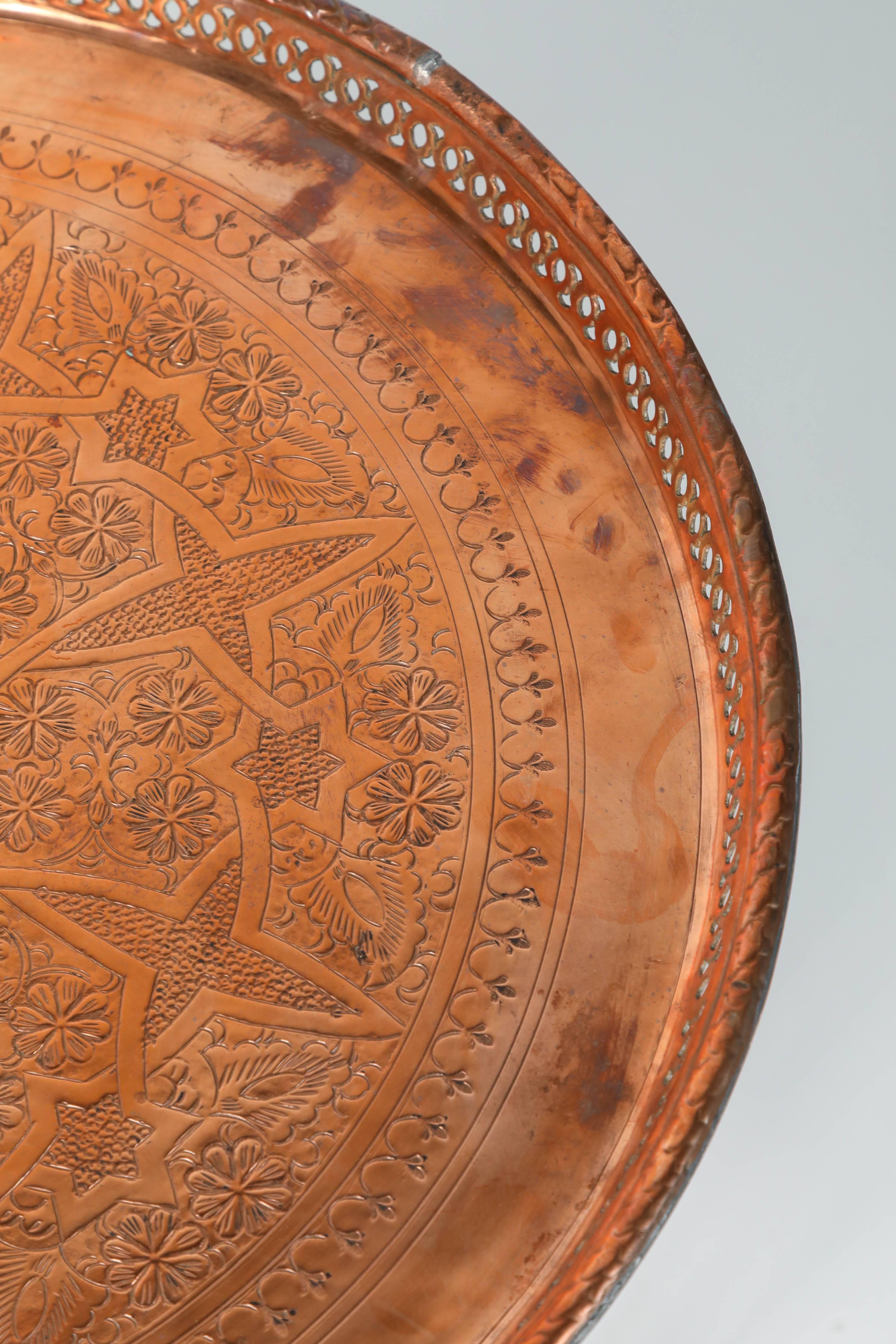 Marocain Table à plateau en cuivre de style marocain avec base pliante