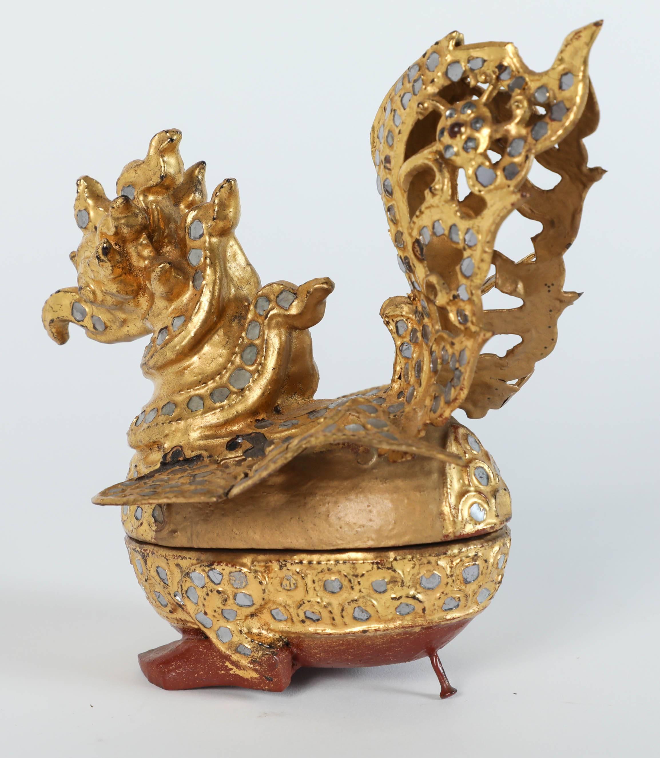 Set of Three Hintha Burmese Bird-Shaped Betel Gold Lacquered Box In Good Condition For Sale In North Hollywood, CA