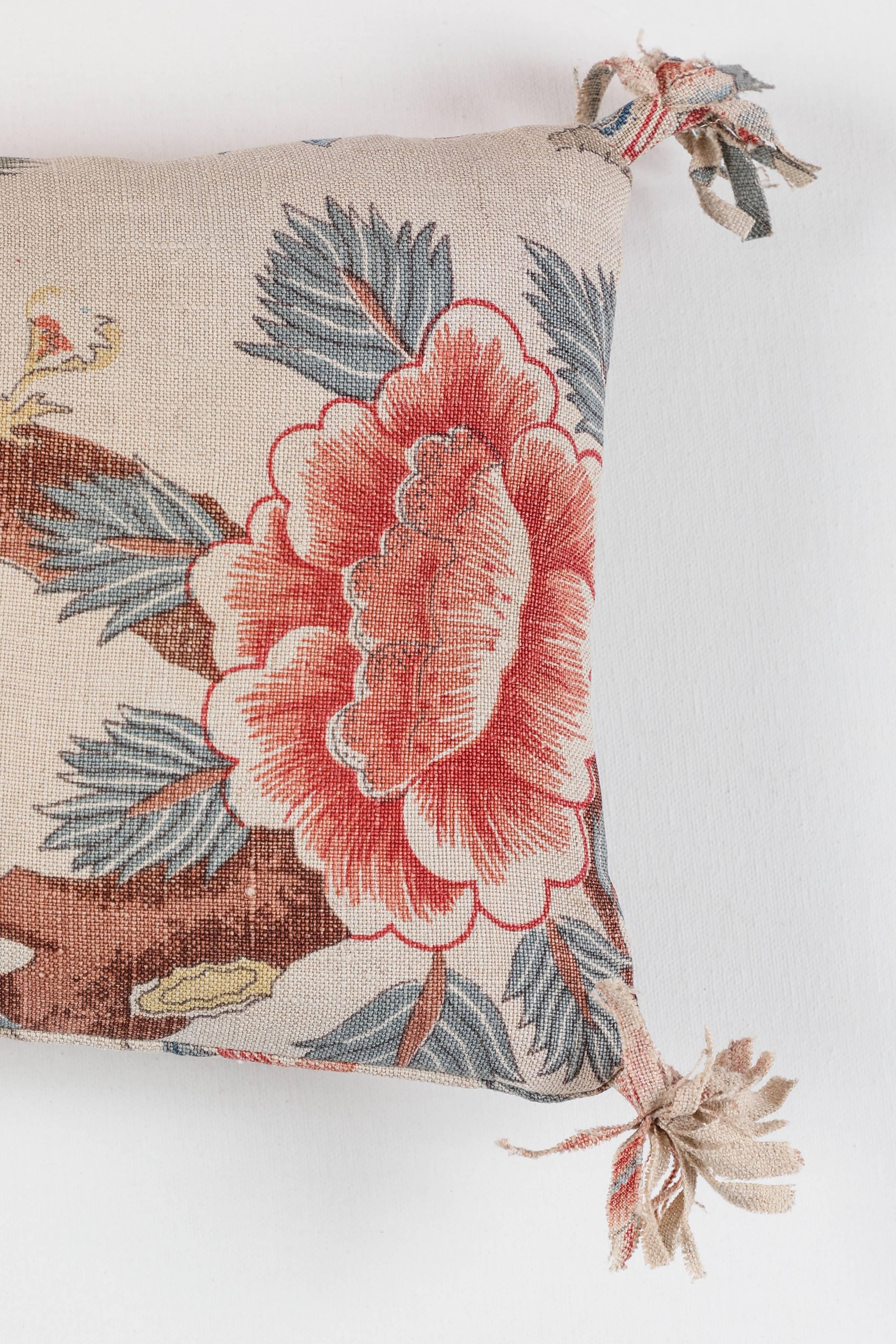 American Vintage Floral Linen Pillow Double-sided For Sale