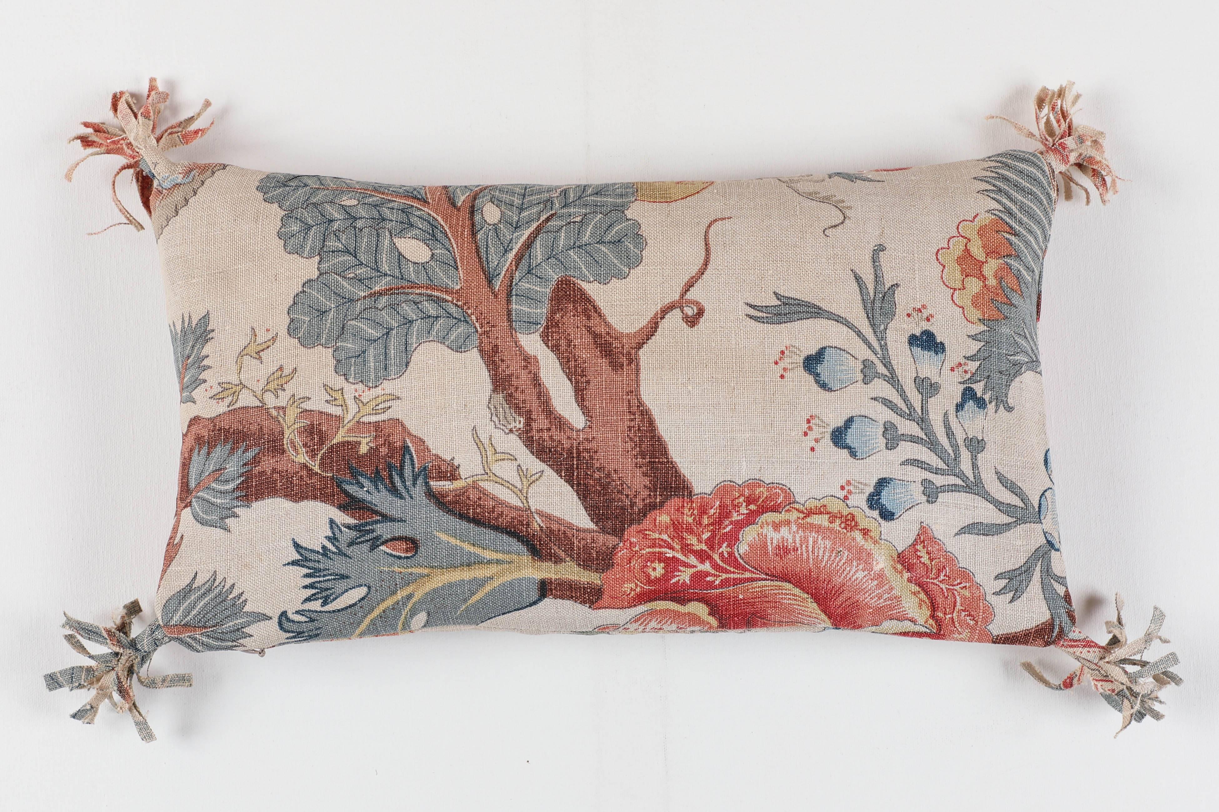 Woven Vintage Floral Linen Pillow Double-sided For Sale