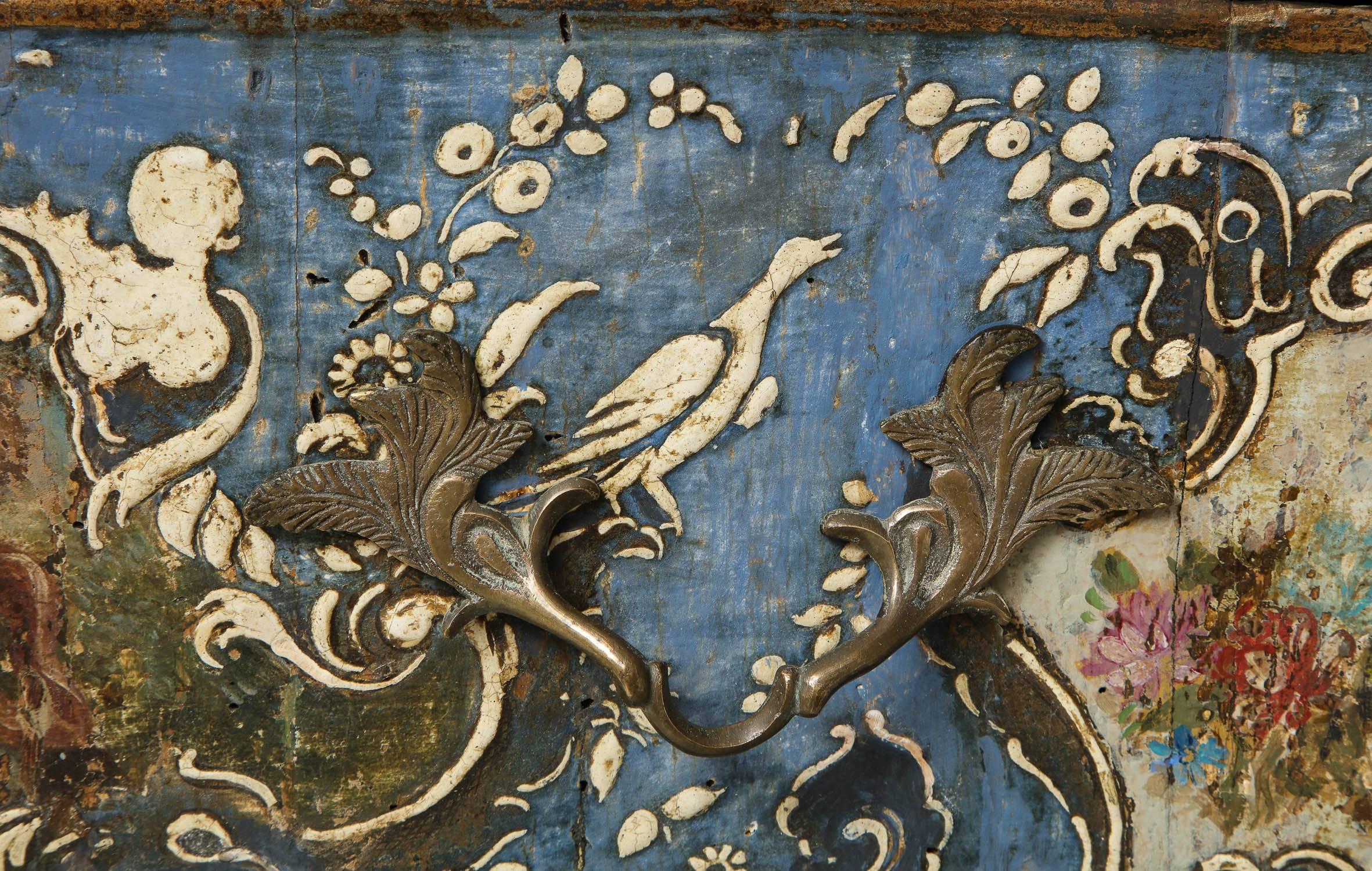 Italienische bemalte blaue Kommode aus dem 18. Jahrhundert (Holz) im Angebot