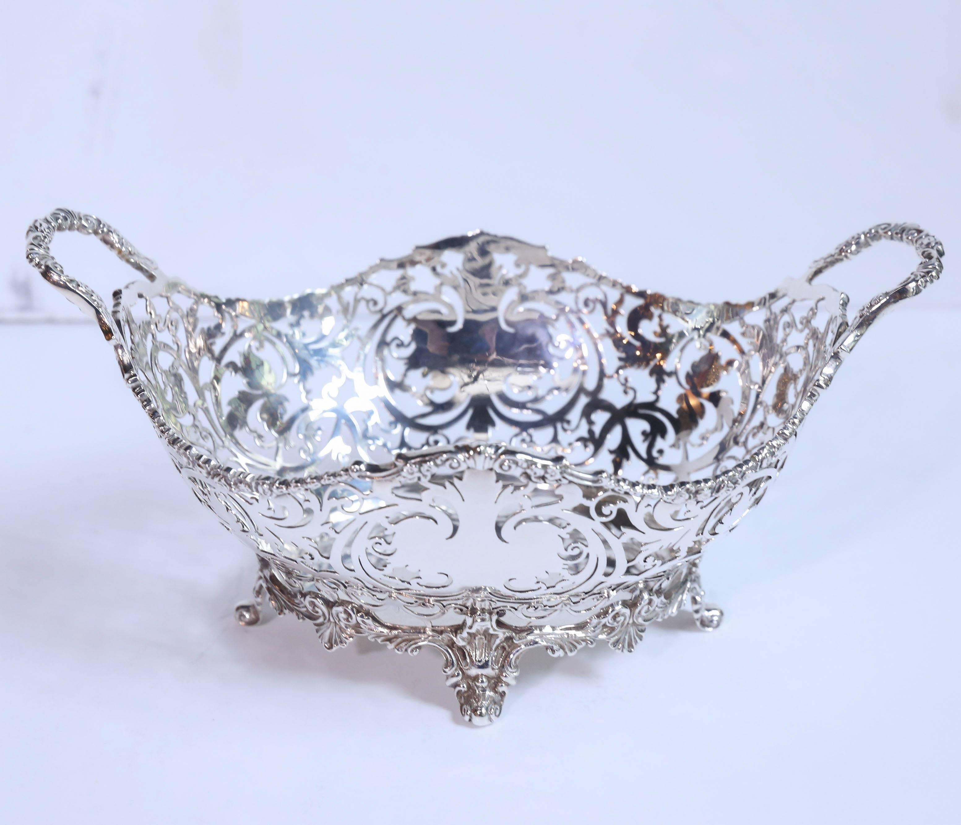 Fine English Sterling Silver Oval Reticulated Basket with Handles In Excellent Condition In Houston, TX