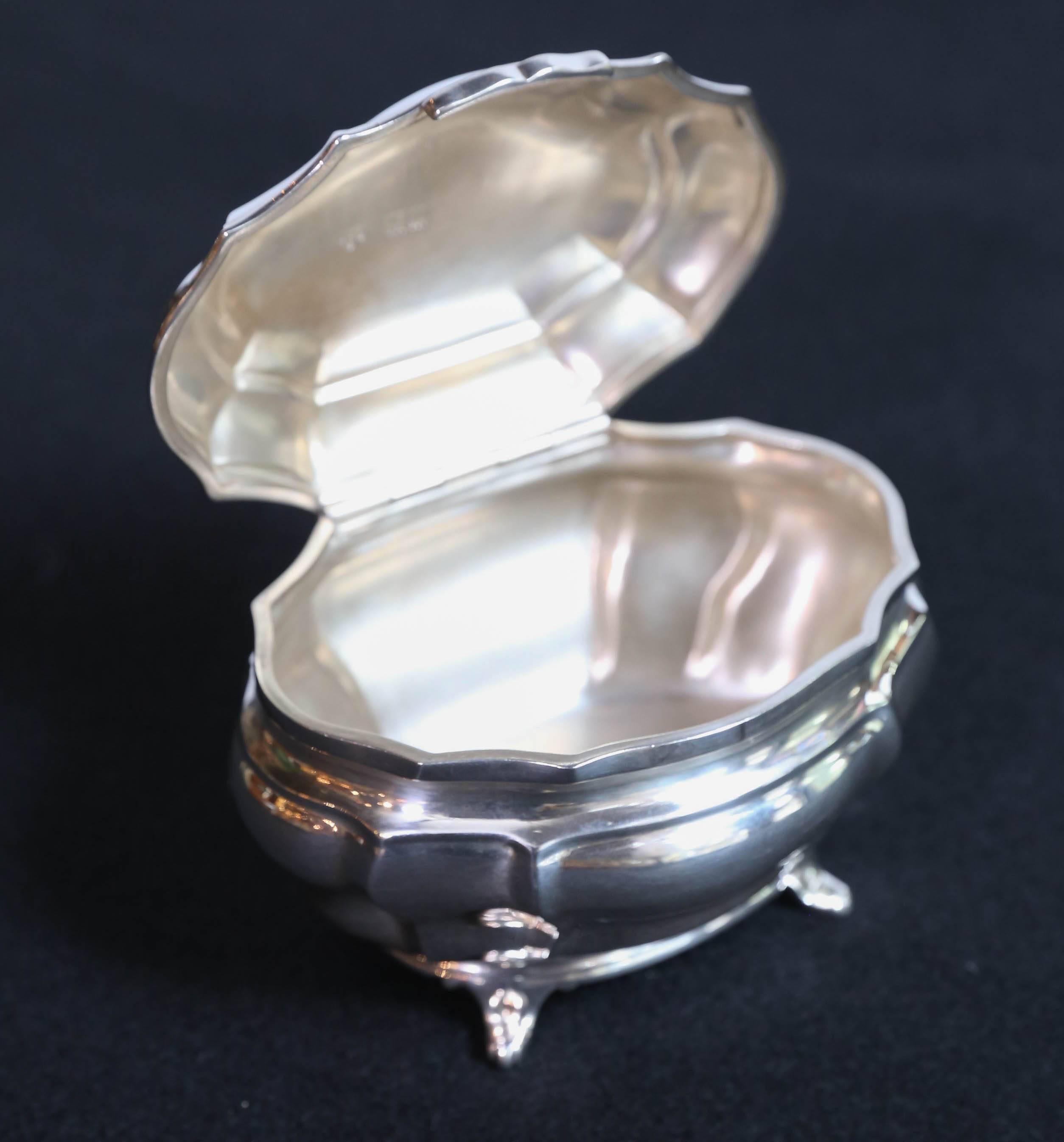 English Sterling Trinket Box of Ovoid Form, Opens with a Hinge Top, 19th Century 1