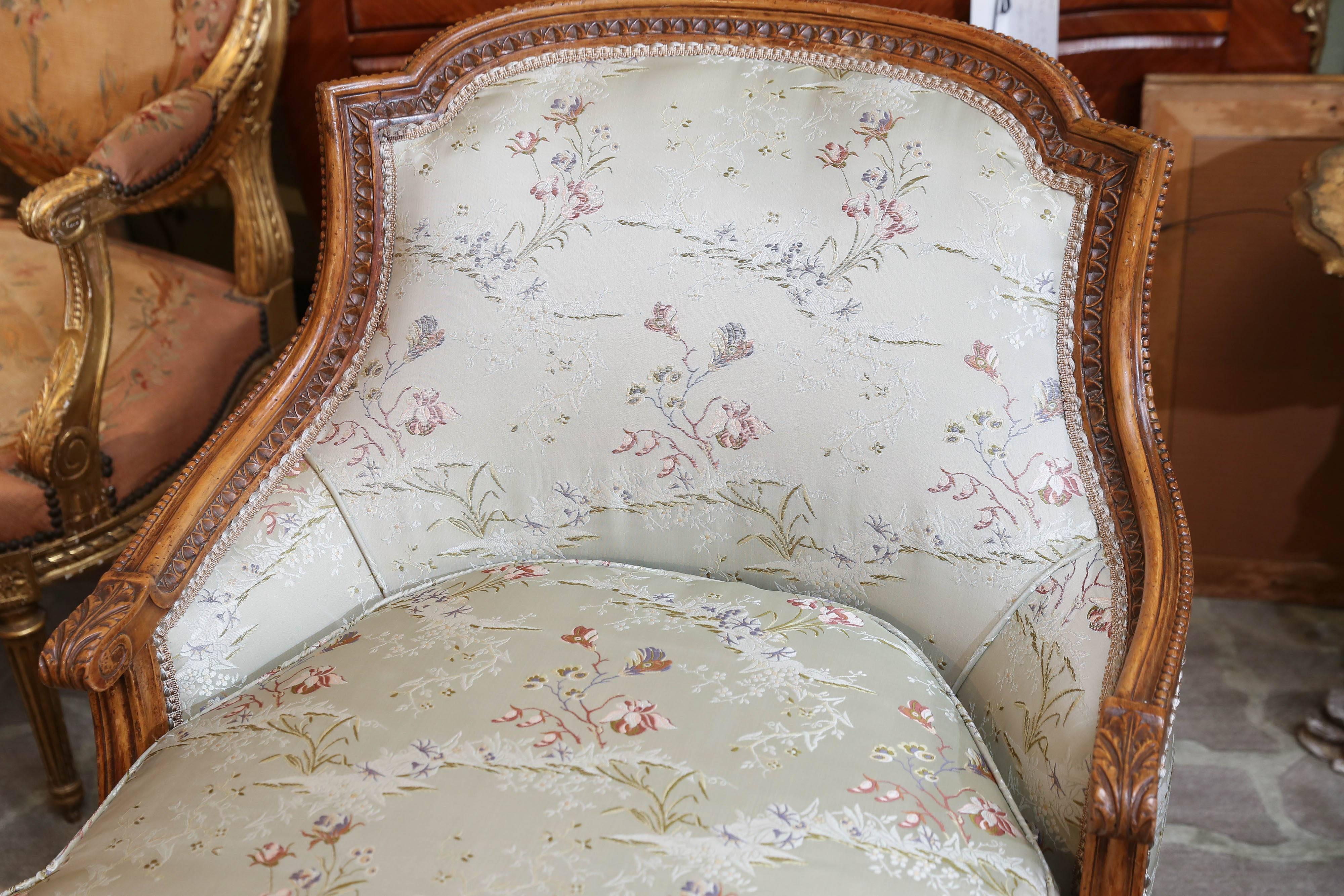 French Louis XVI Style Chaise Longue with Silk Upholstery