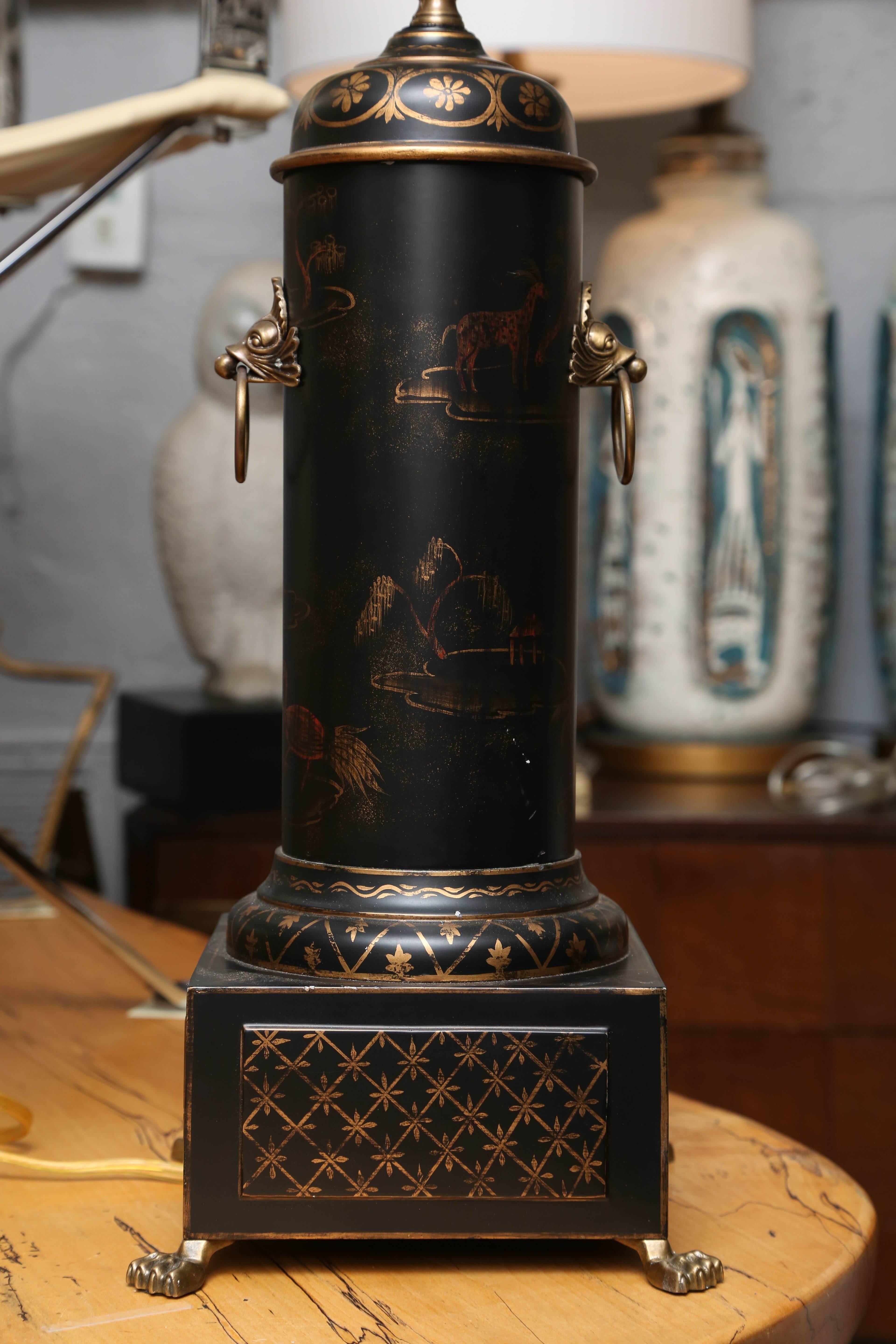 Chinoiserie Tole Tea Urn Lamp In Good Condition In West Palm Beach, FL