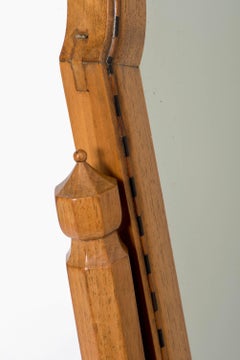 Gordon Russell walnut floor mirror with ebony and yew wood Inlay, England, 1925