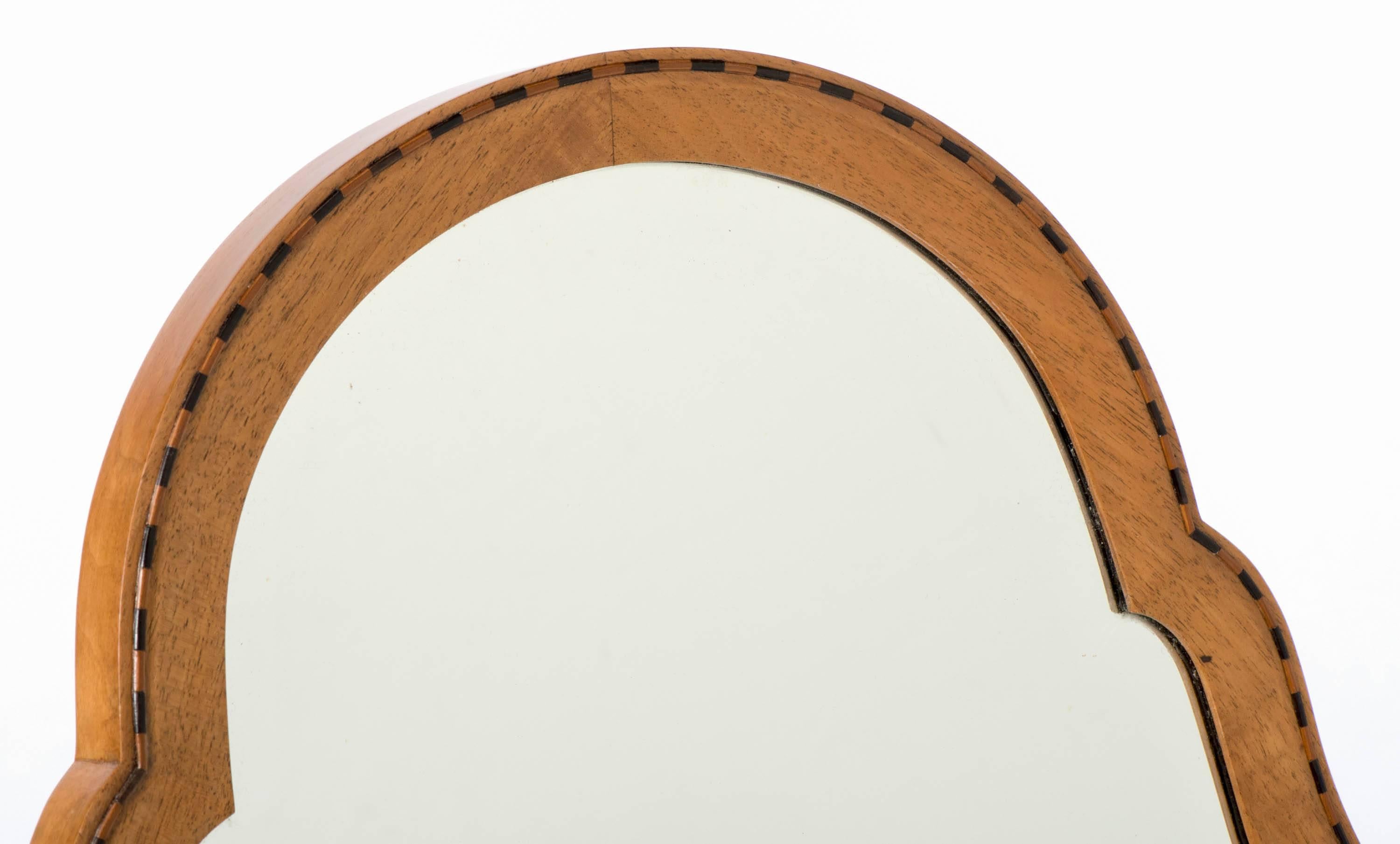 Gordon Russell walnut floor mirror with ebony and yew wood Inlay, England, 1925 In Excellent Condition For Sale In Macclesfield, Cheshire