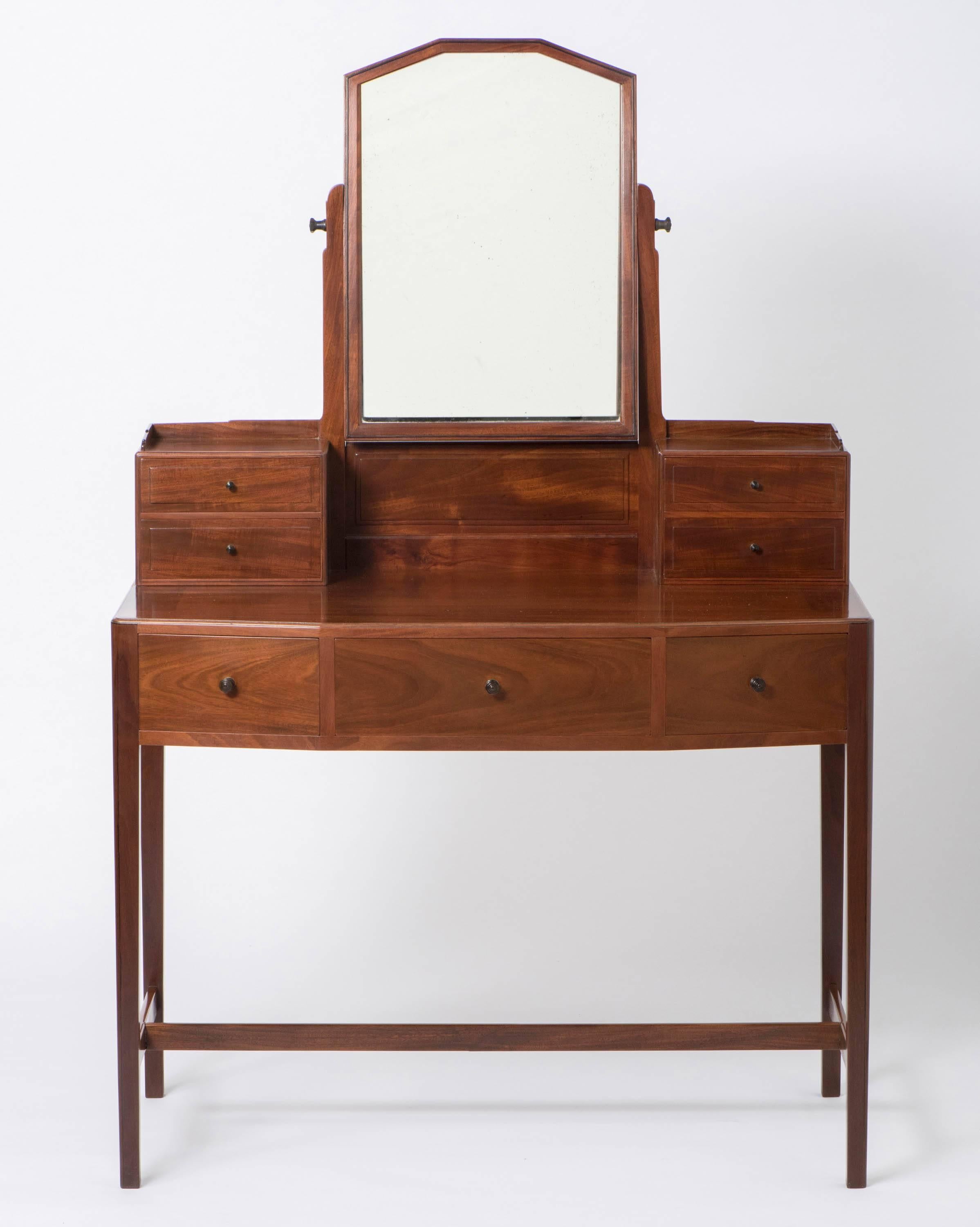 Mid-20th Century Edward Barnsley mahogany dressing table with ebonized handles, England circa 1930