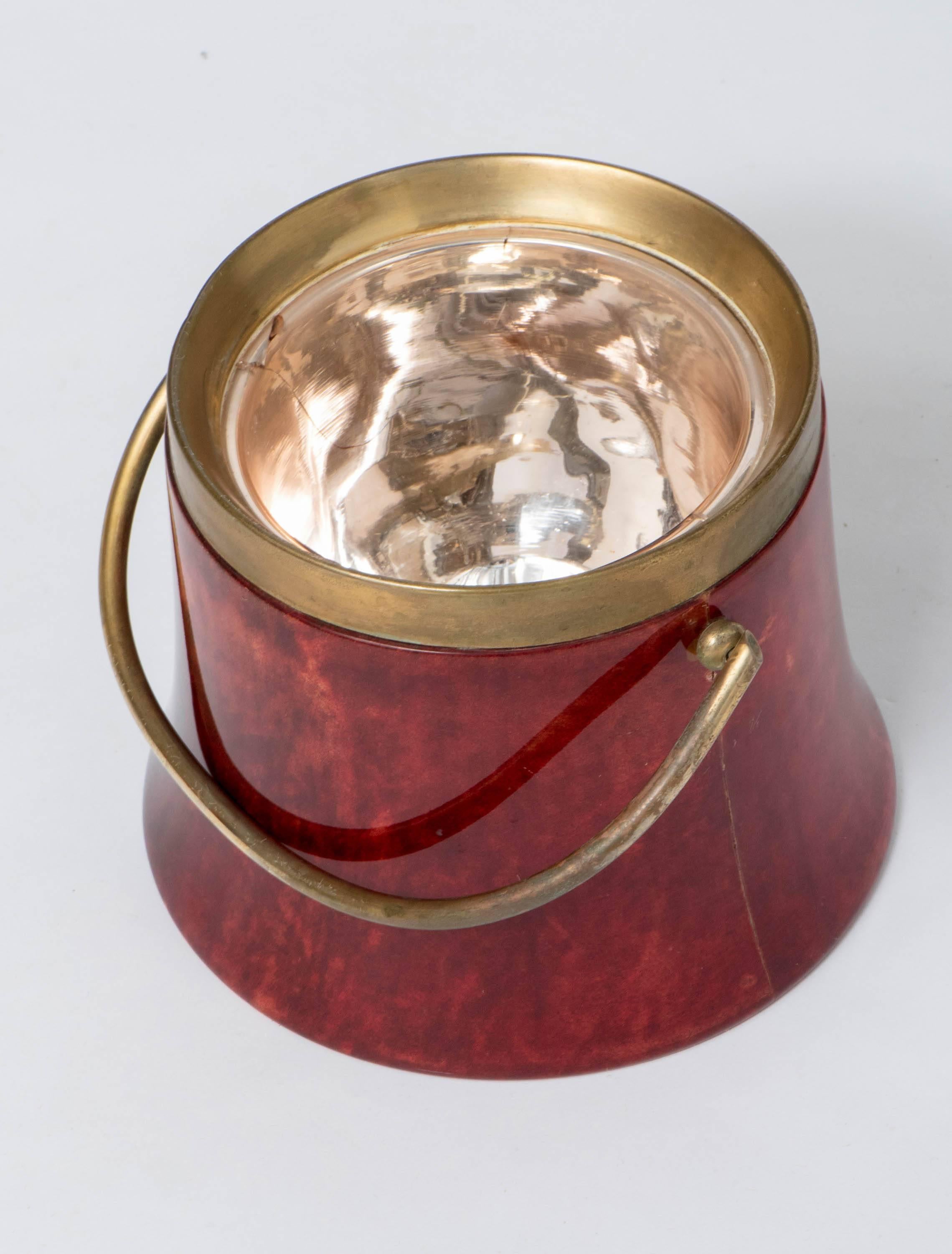 Aldo Tura ice bucket in red goat skin with brass mounts, Italy, circa 1950 For Sale 2